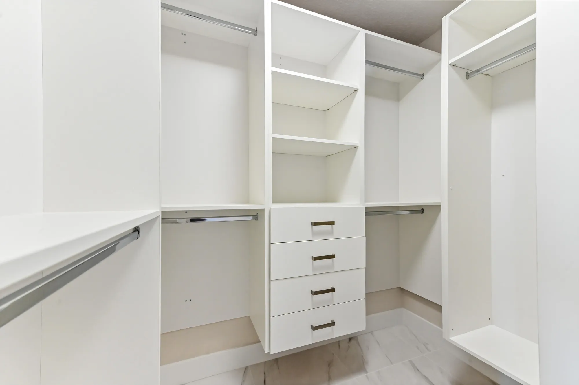 Property Slideshow image 23 of 27 | 12510 crystal pointe dr 102, Boynton Beach, FL, 33437