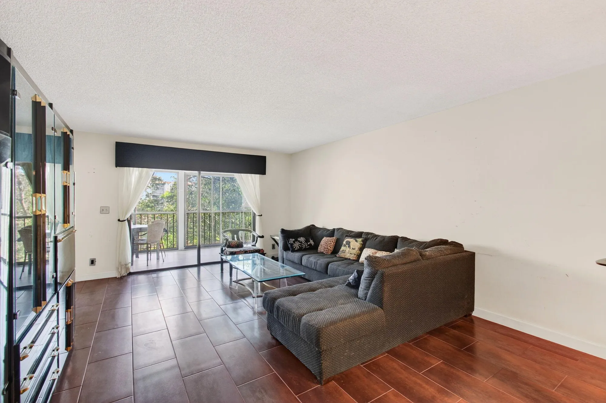 Property Slideshow image 17 of 92 | 7290 kinghurst dr apt 405, Delray Beach, FL, 33446