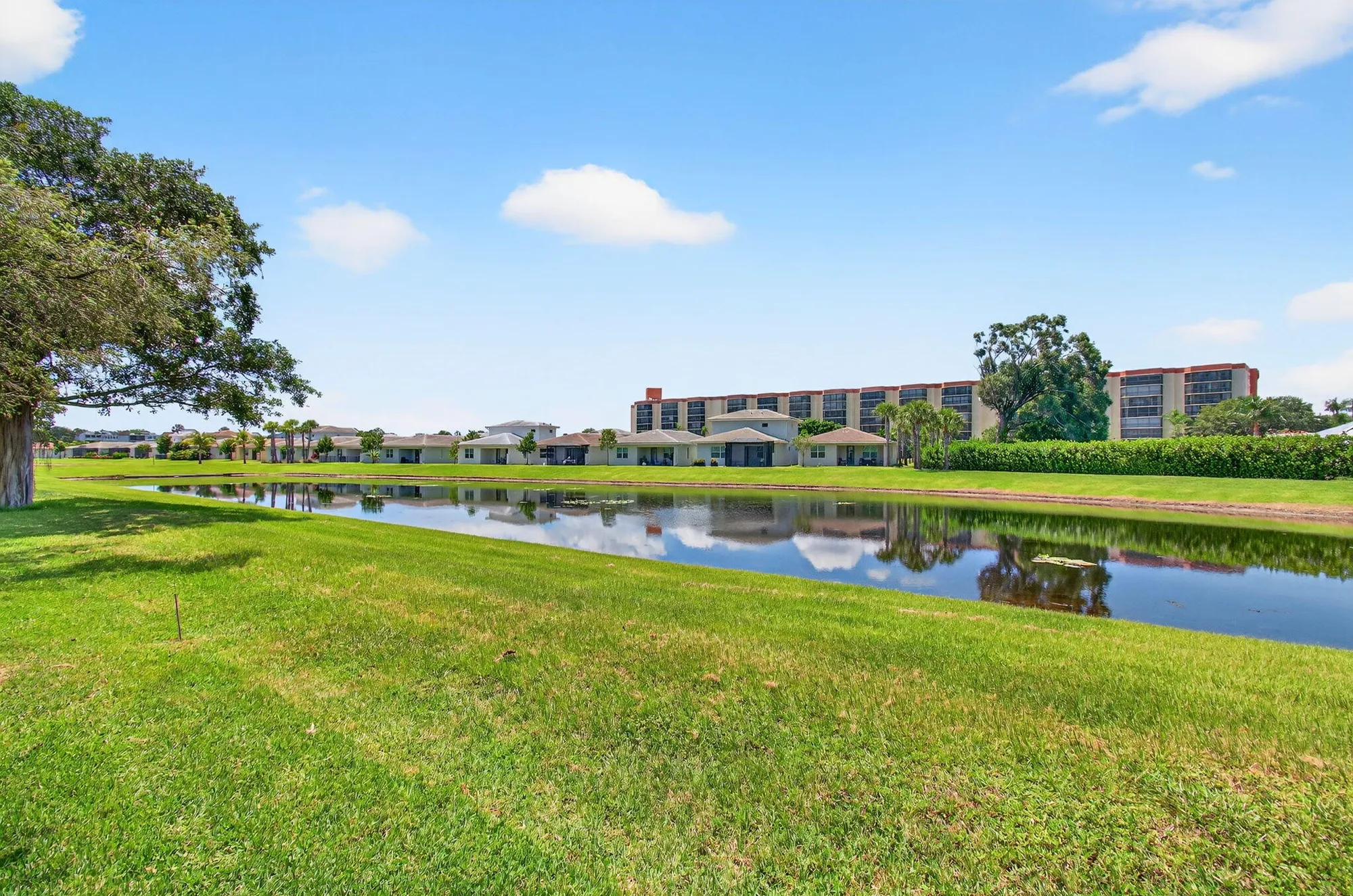 Property Slideshow image 51 of 92 | 7290 kinghurst dr apt 405, Delray Beach, FL, 33446