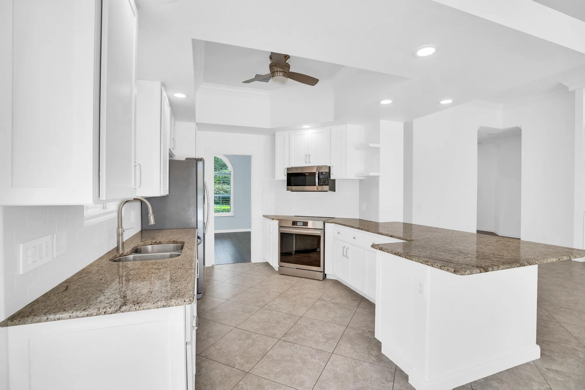 Property Slideshow image 10 of 48 | 5282 eleuthra cir, Vero Beach, FL, 32967