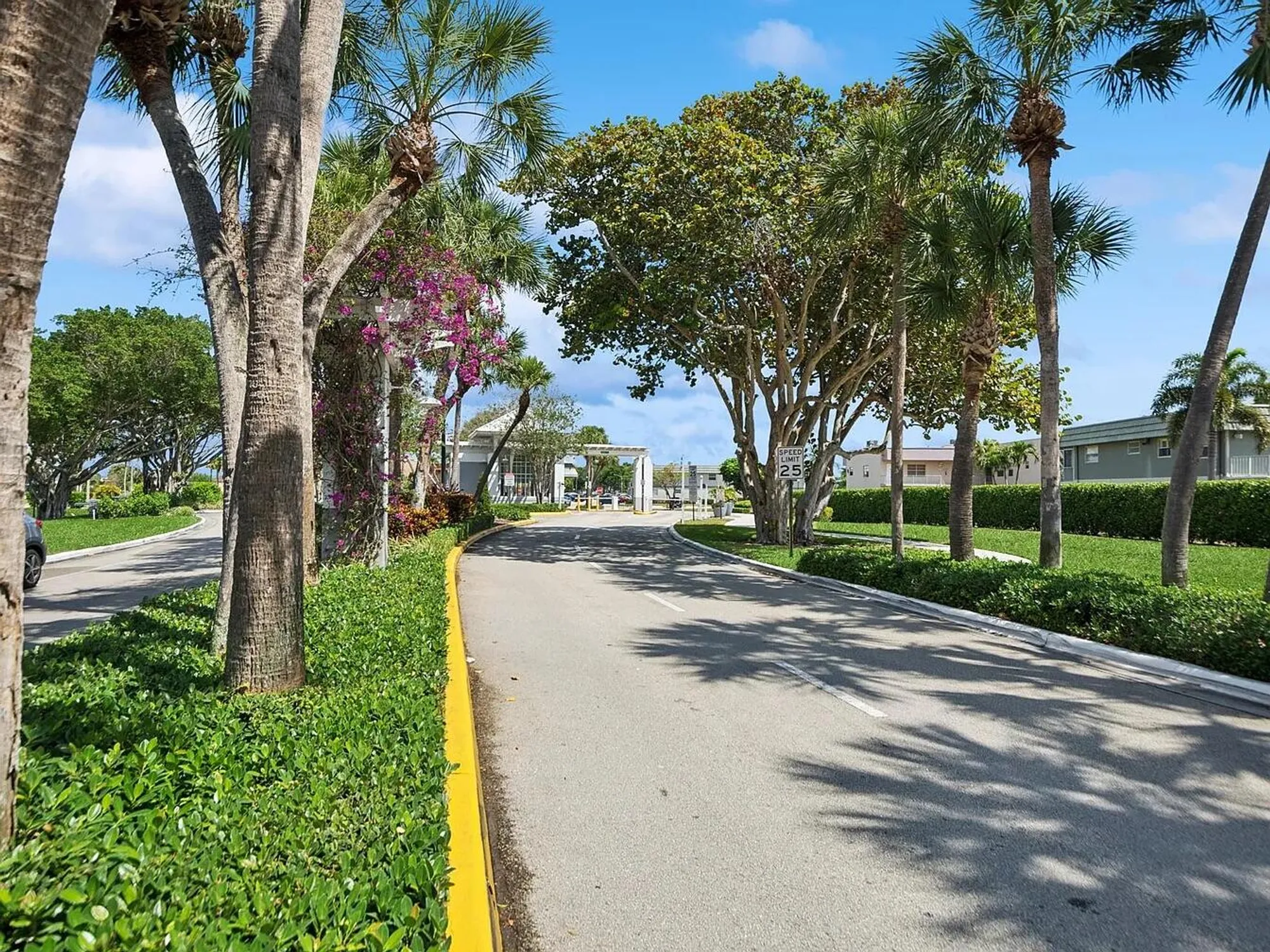 Property Slideshow image 2 of 20 | 450 piedmont j j, Delray Beach, FL, 33484