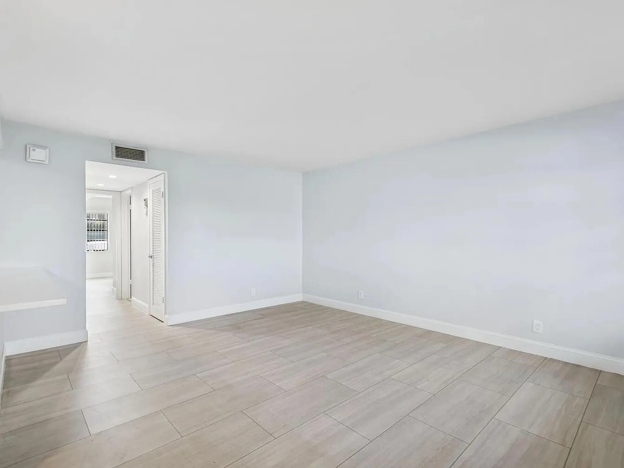 Property Slideshow image 5 of 20 | 450 piedmont j j, Delray Beach, FL, 33484