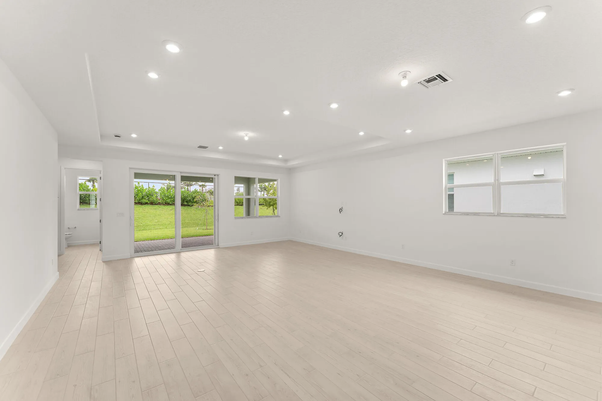 Property Slideshow image 5 of 15 | 10152 sw carnelian st, Port Saint Lucie, FL, 34987