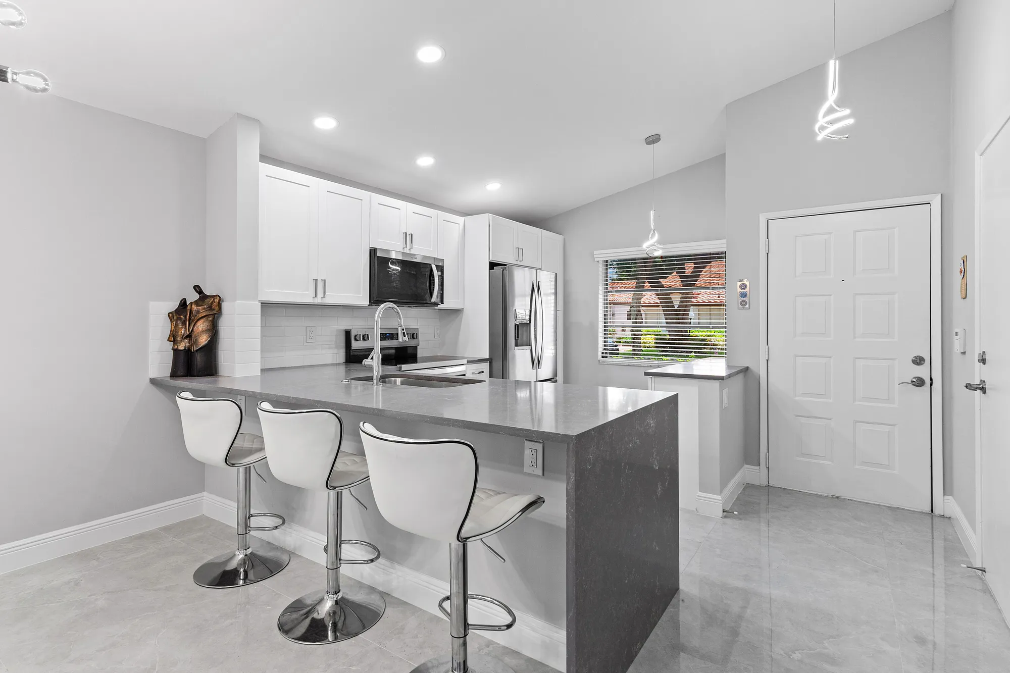 Property Slideshow image 3 of 46 | 6175 kings gate cir, Delray Beach, FL, 33484
