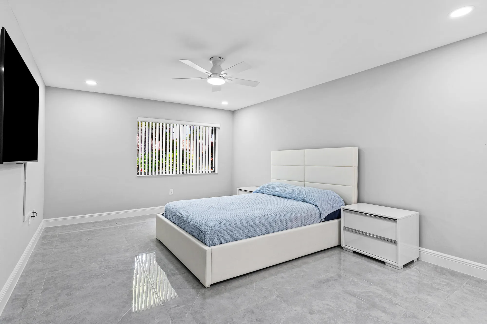 Property Slideshow image 13 of 46 | 6175 kings gate cir, Delray Beach, FL, 33484