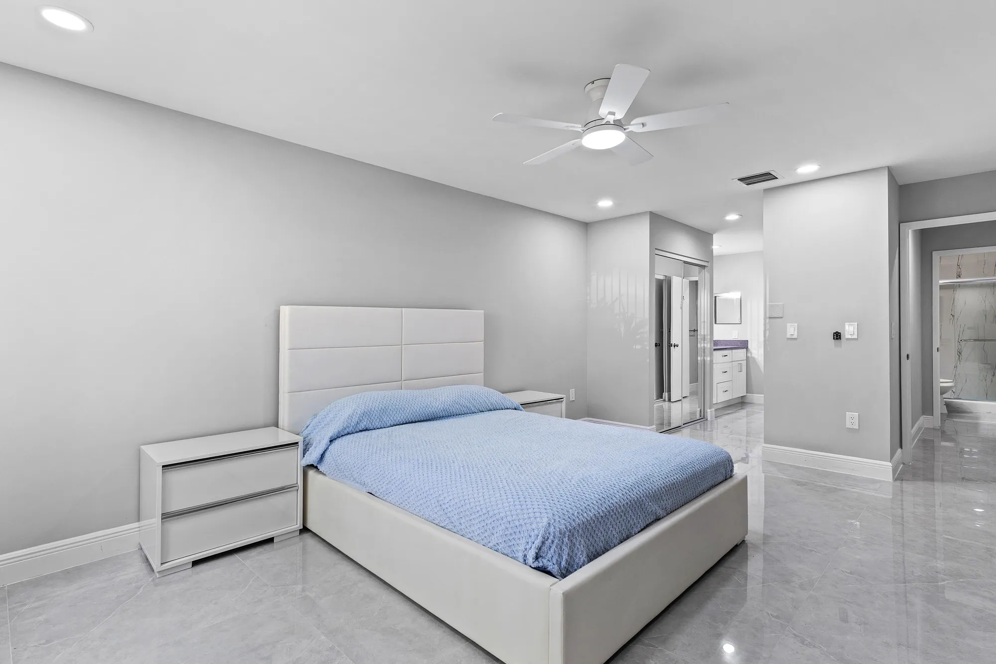Property Slideshow image 19 of 46 | 6175 kings gate cir, Delray Beach, FL, 33484
