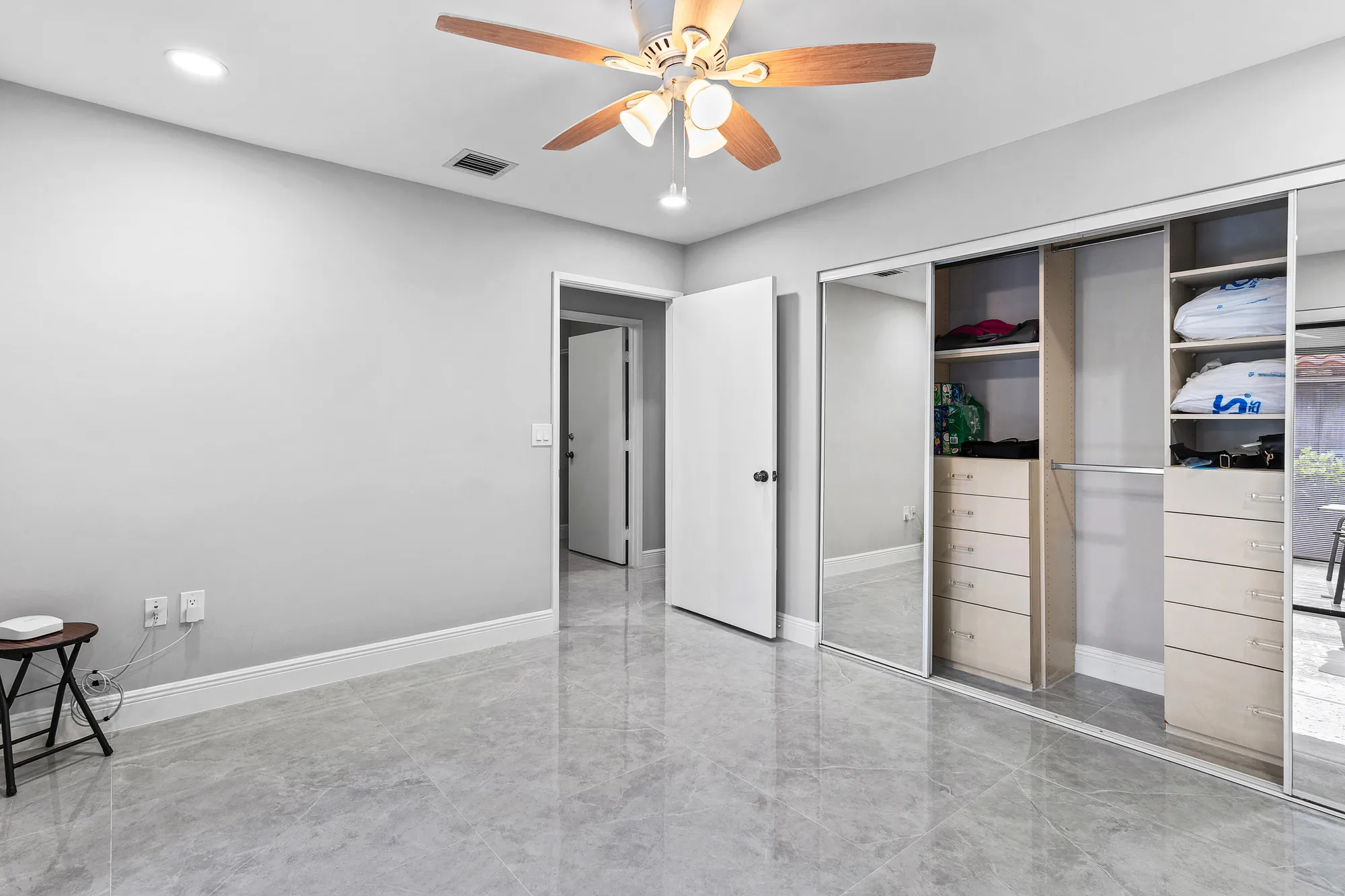 Property Slideshow image 21 of 46 | 6175 kings gate cir, Delray Beach, FL, 33484