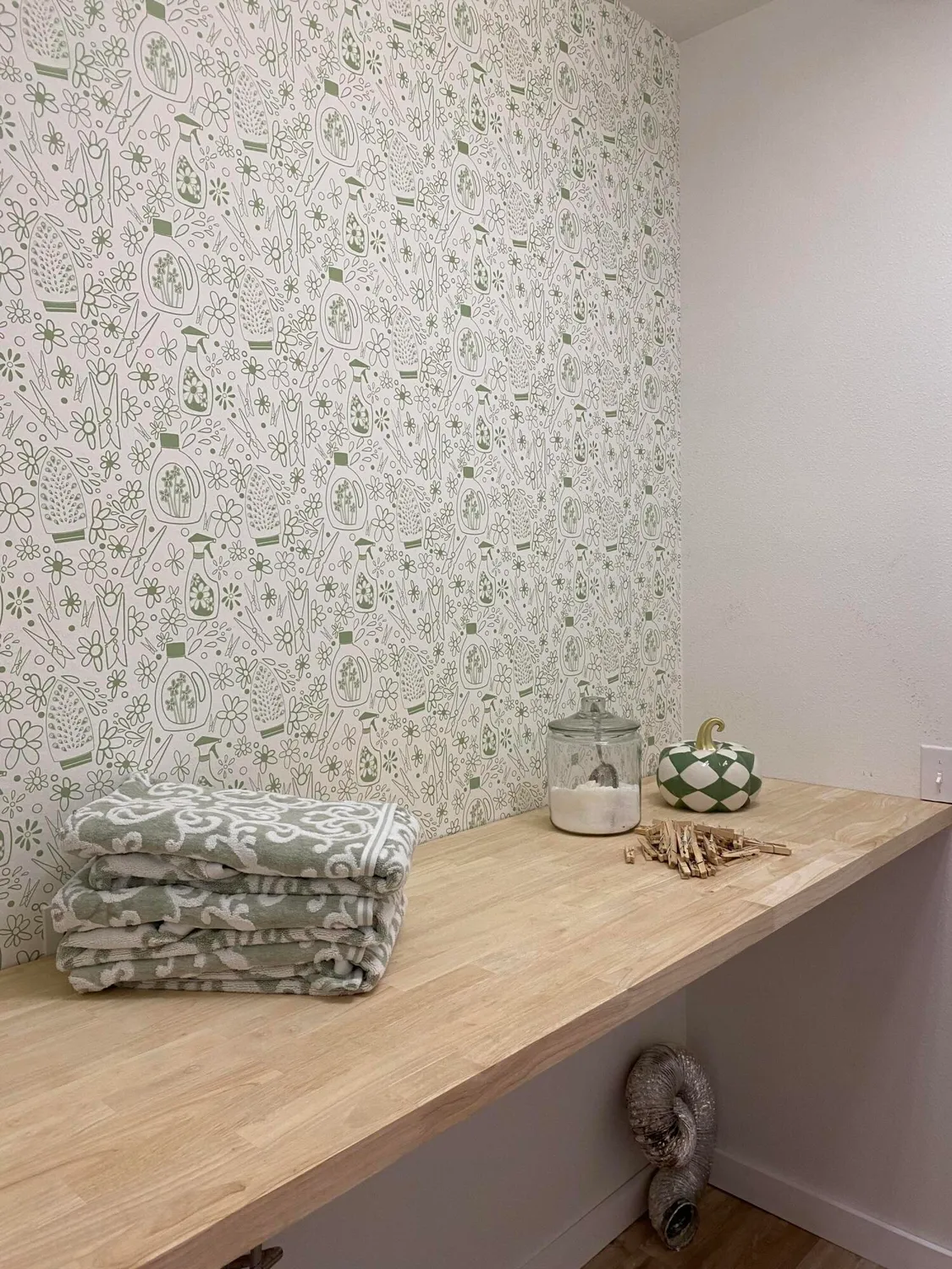 Property Slideshow image 58 of 76 | 176 cape florida dr, Poinciana, FL, 34759