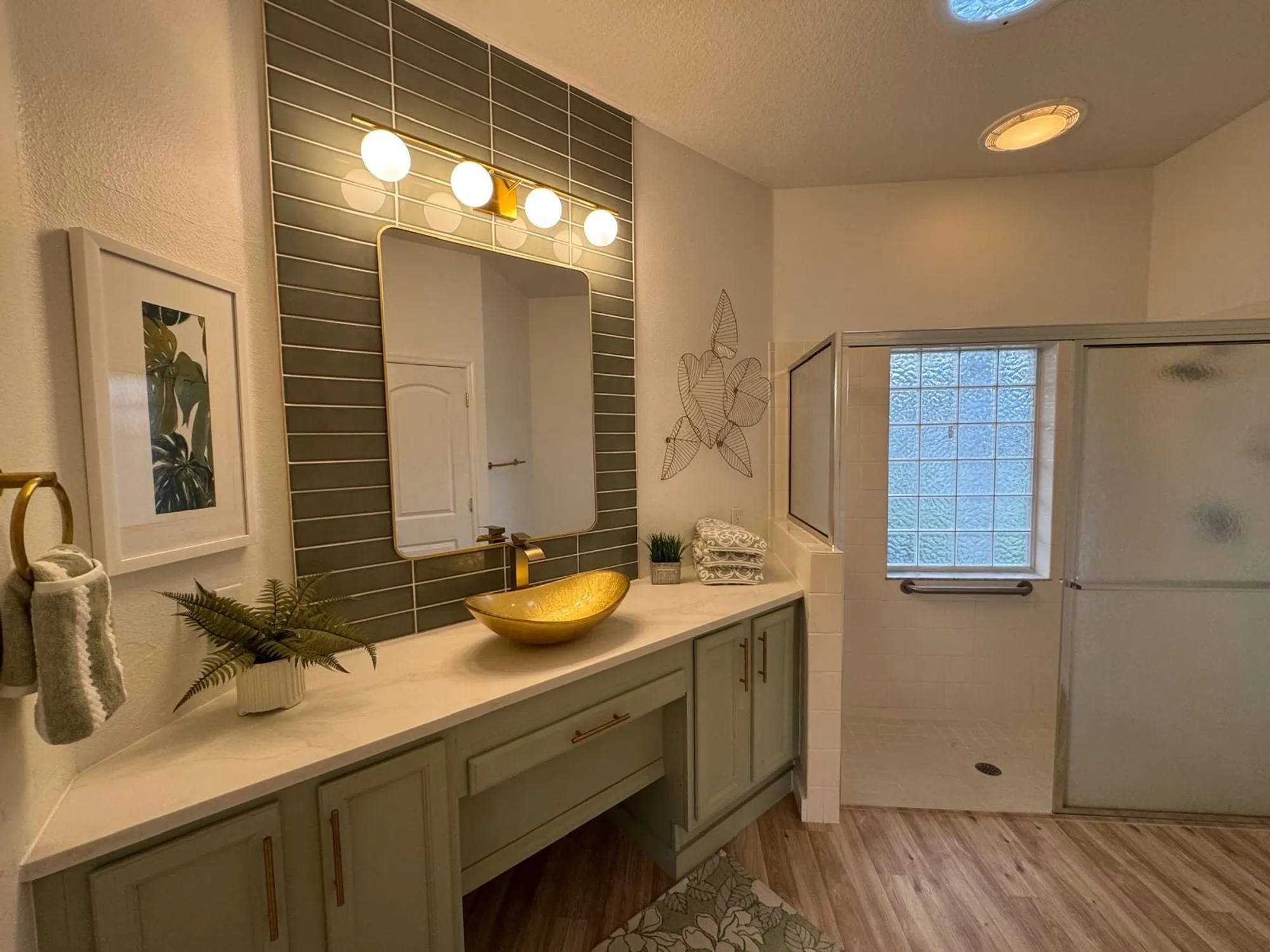 Property Slideshow image 38 of 76 | 176 cape florida dr, Poinciana, FL, 34759