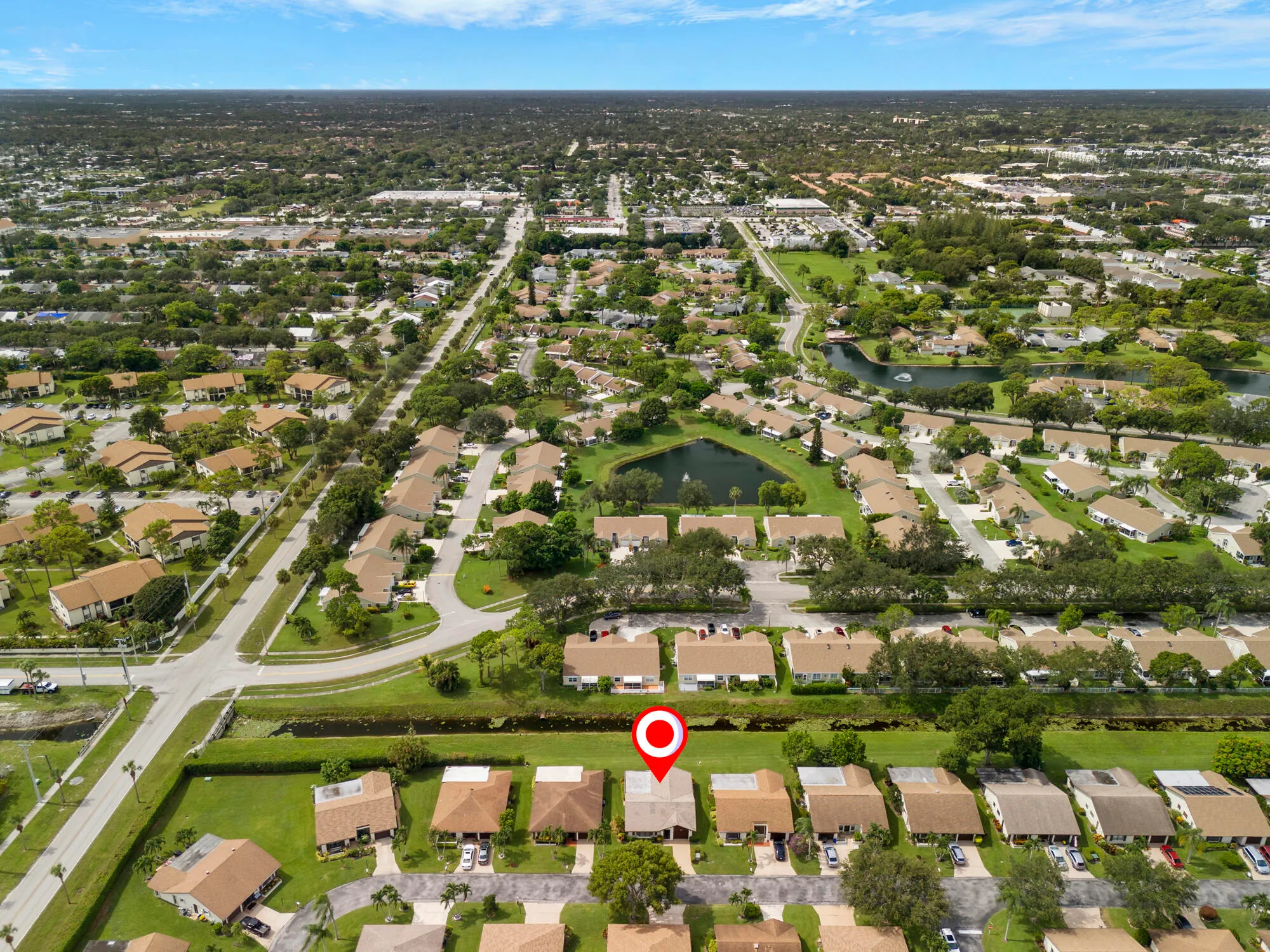 Property Slideshow image 32 of 39 | 6370 lakemont cir, Greenacres, FL, 33463