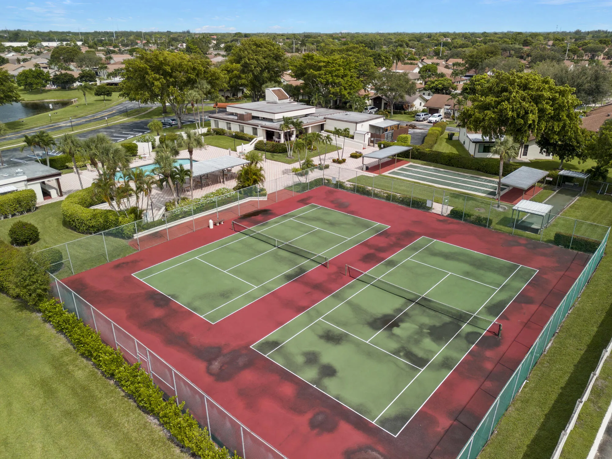 Property Slideshow image 38 of 39 | 6370 lakemont cir, Greenacres, FL, 33463