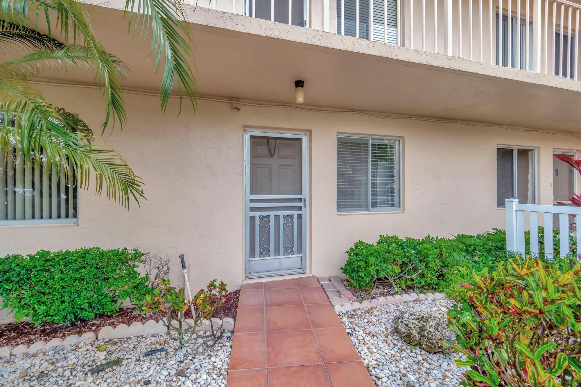 Property Slideshow image 2 of 55 | 6795 huntington ln 107, Delray Beach, FL, 33446