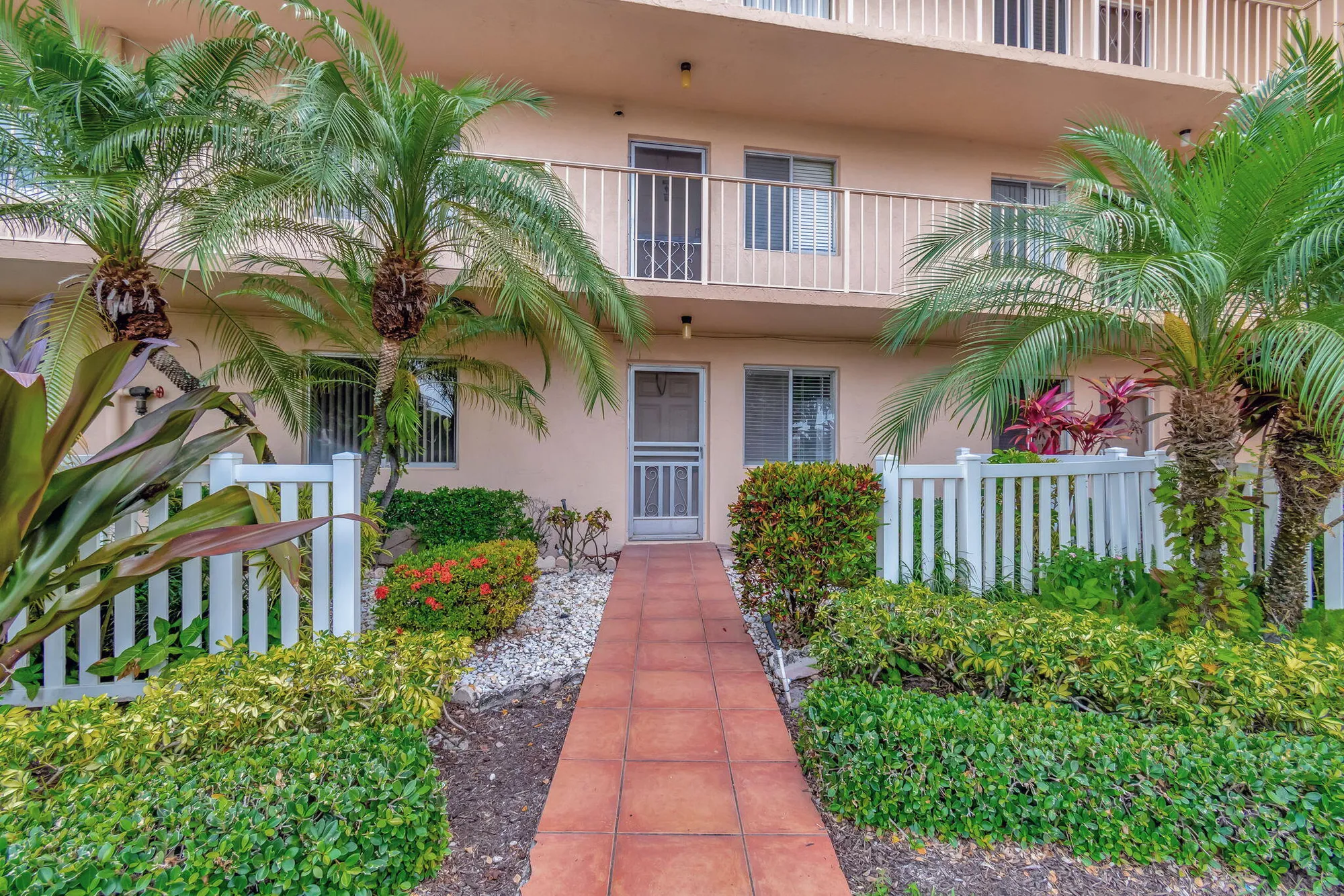 Property Slideshow image 29 of 55 | 6795 huntington ln 107, Delray Beach, FL, 33446