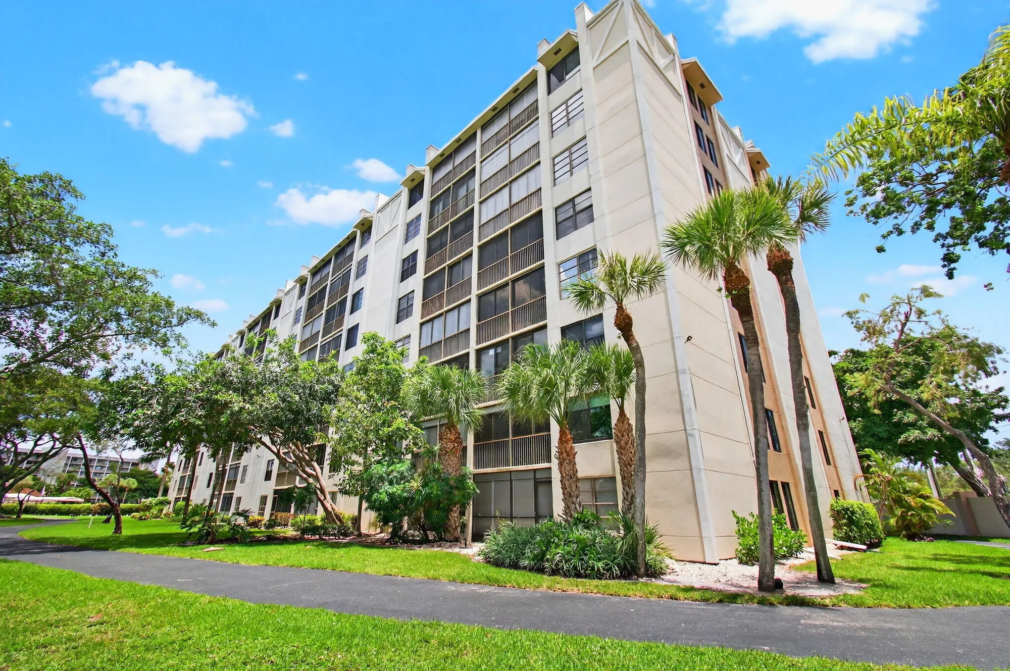 Property Slideshow image 33 of 71 | 14475 strathmore ln 401, Delray Beach, FL, 33446