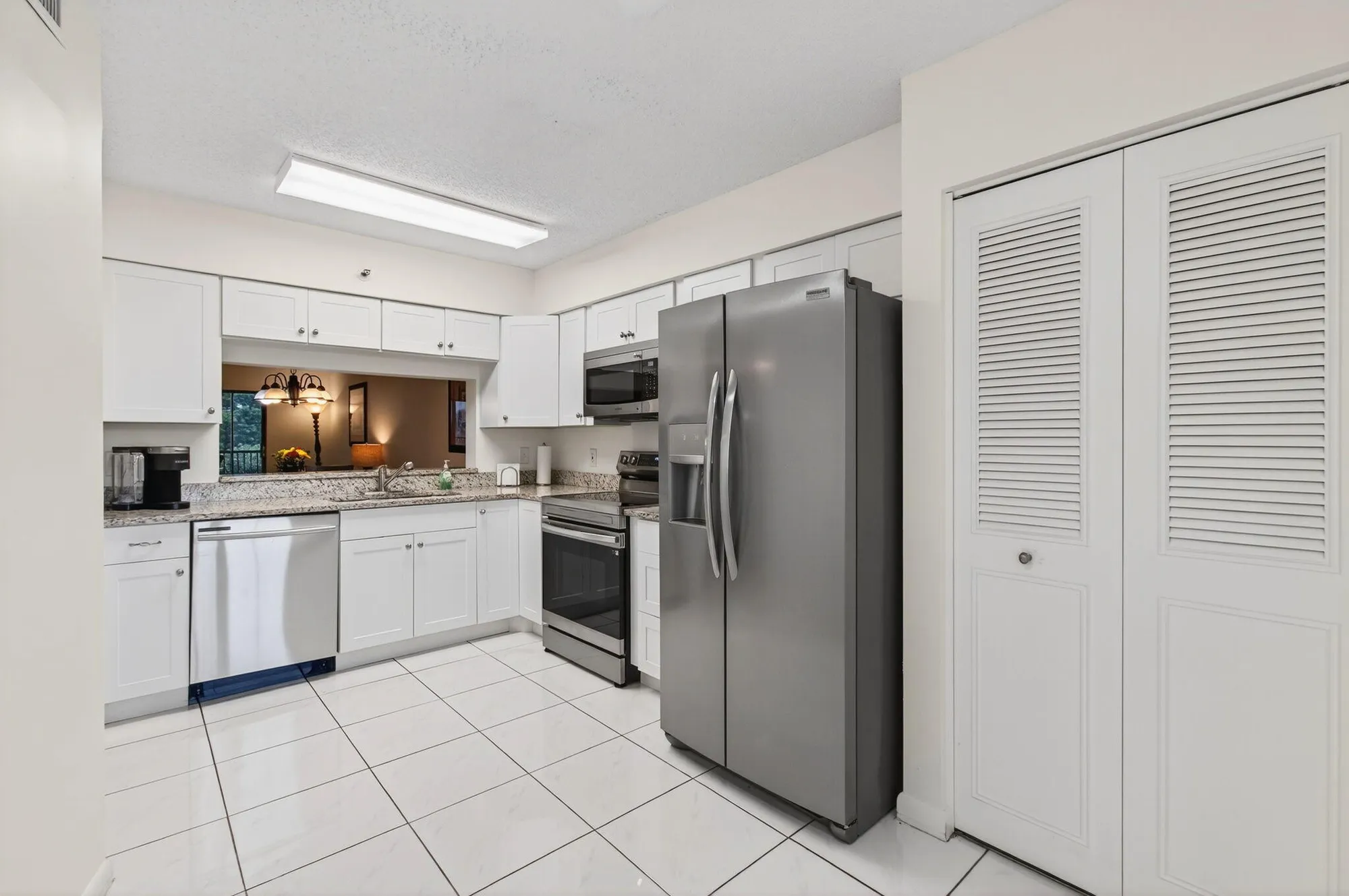 Property Slideshow image 13 of 71 | 14475 strathmore ln 401, Delray Beach, FL, 33446