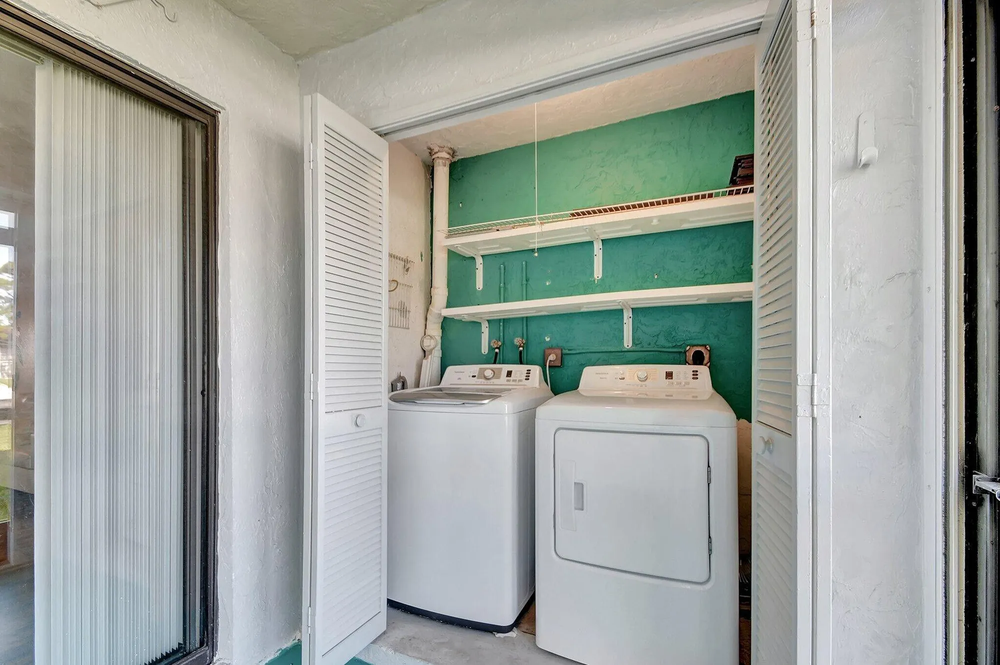 Property Slideshow image 28 of 42 | 4691 lucerne lakes blvd 106, Lake Worth, FL, 33467