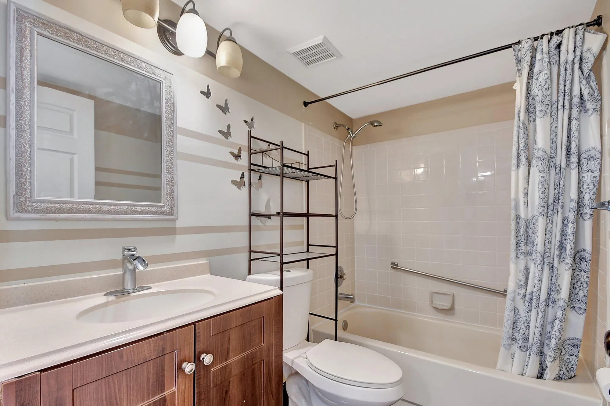 Property Slideshow image 25 of 42 | 4691 lucerne lakes blvd 106, Lake Worth, FL, 33467