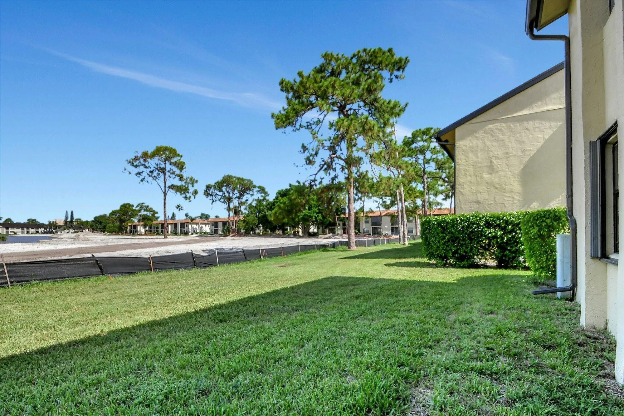 Property Slideshow image 32 of 42 | 4691 lucerne lakes blvd 106, Lake Worth, FL, 33467