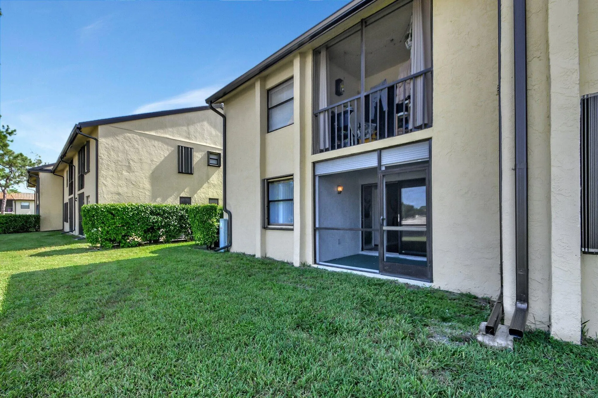 Property Slideshow image 33 of 42 | 4691 lucerne lakes blvd 106, Lake Worth, FL, 33467