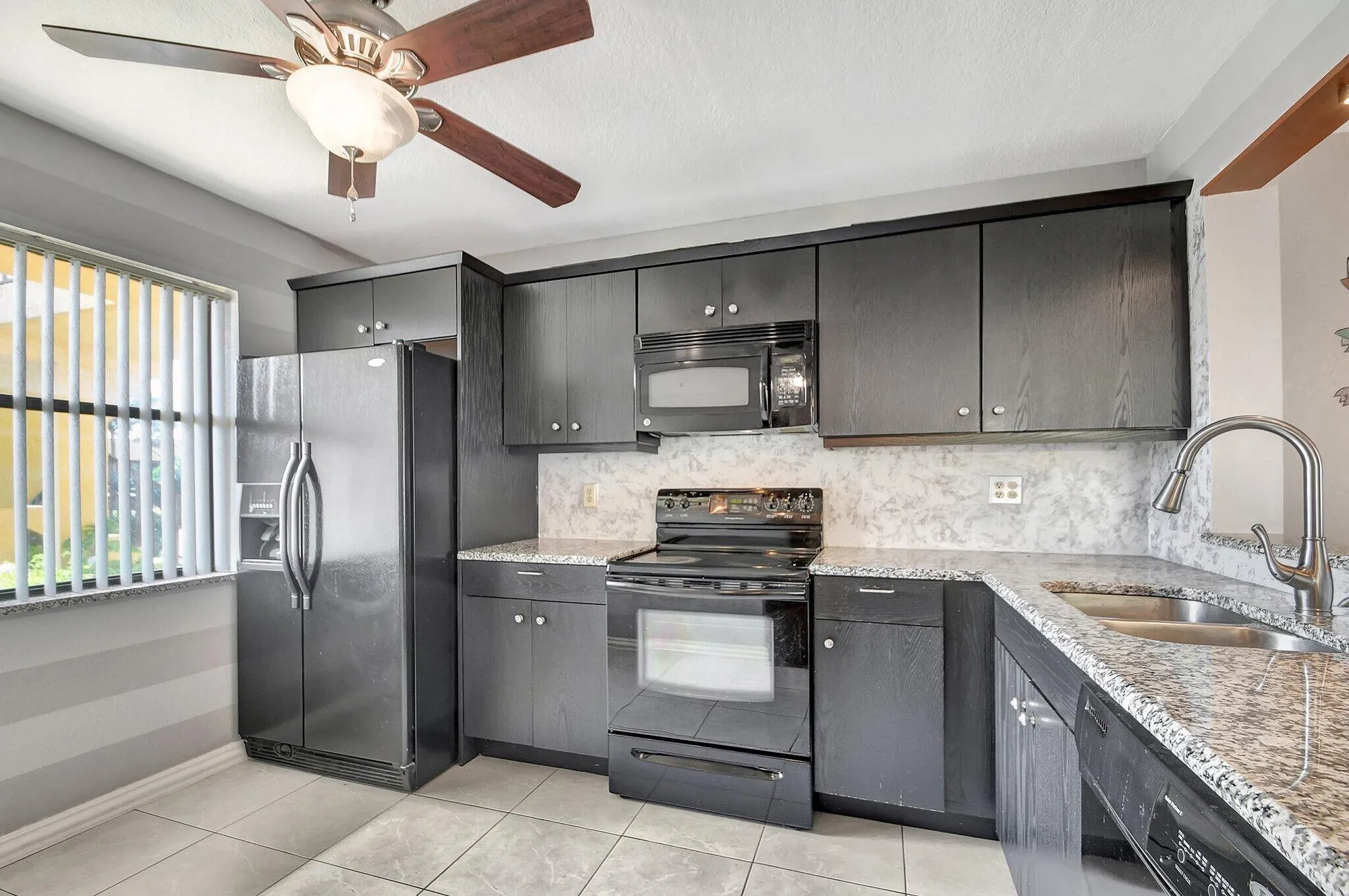 Property Slideshow image 6 of 42 | 4691 lucerne lakes blvd 106, Lake Worth, FL, 33467