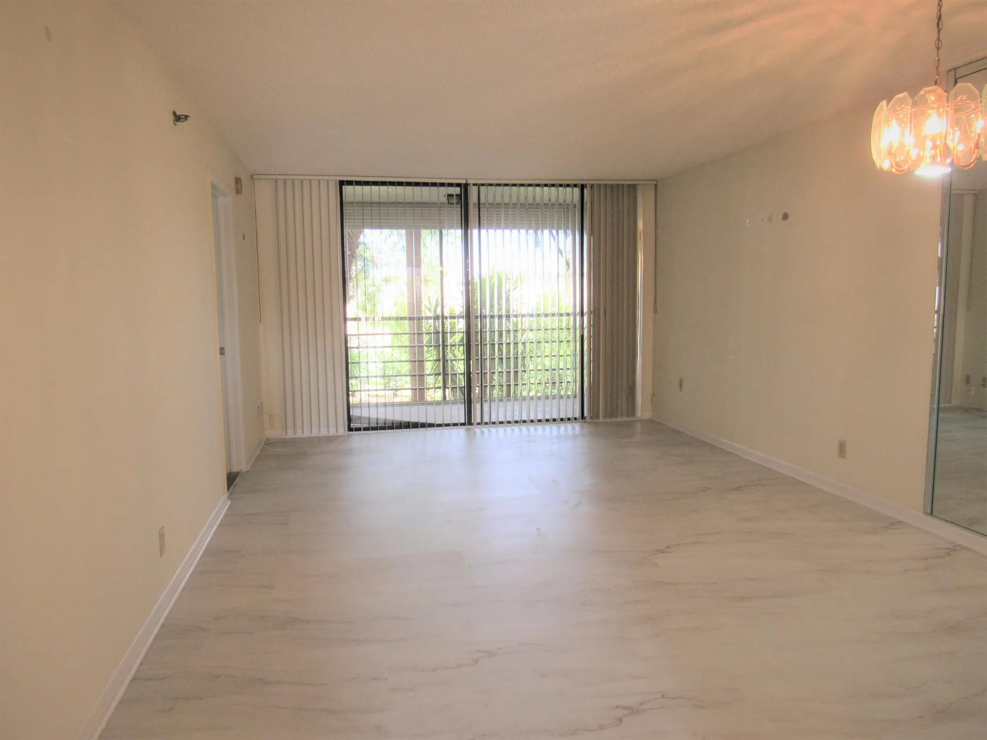 Property Slideshow image 21 of 27 | 4640 lucerne lakes blvd 206, Lake Worth, FL, 33467