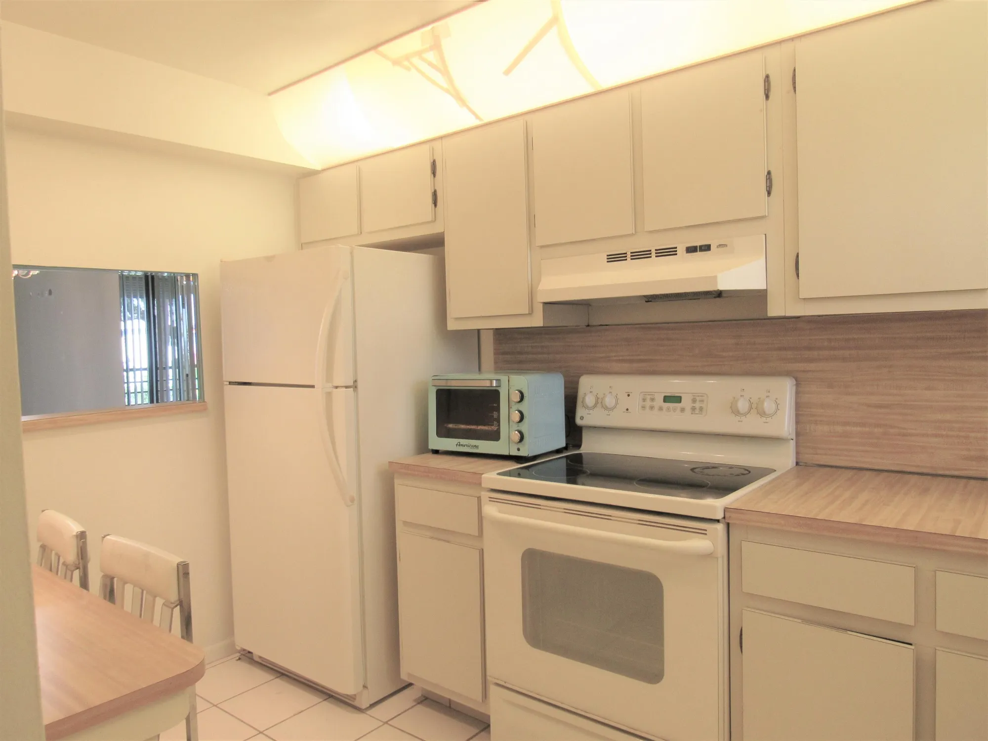 Property Slideshow image 4 of 27 | 4640 lucerne lakes blvd 206, Lake Worth, FL, 33467