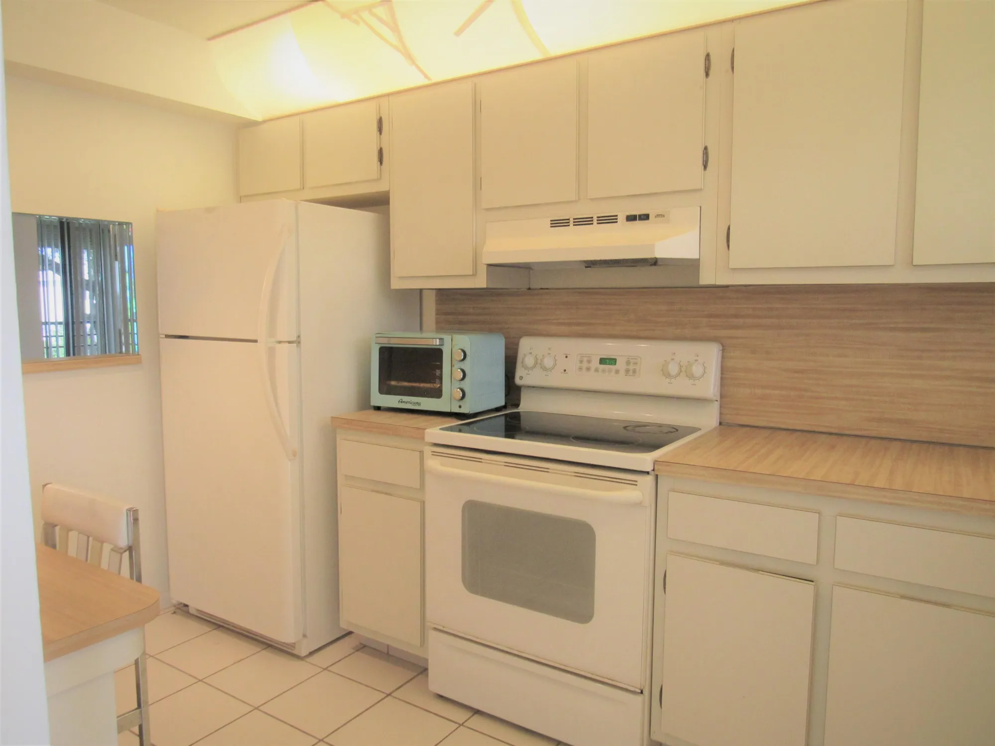 Property Slideshow image 1 of 27 | 4640 lucerne lakes blvd 206, Lake Worth, FL, 33467