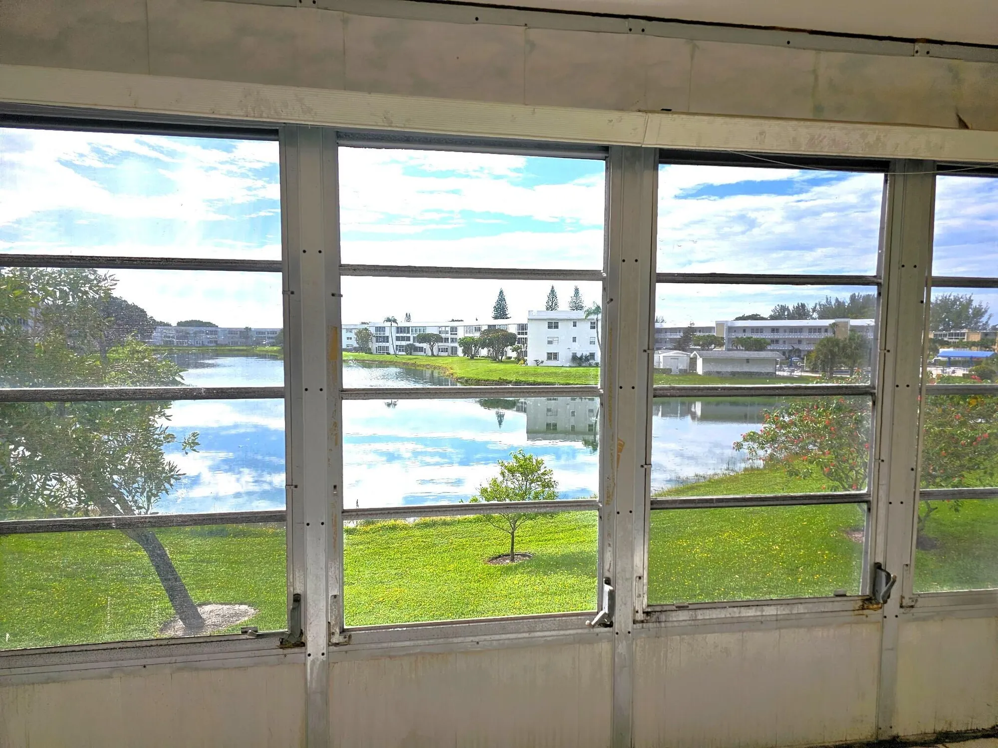 Property Slideshow image 14 of 23 | 265 wellington j, West Palm Beach, FL, 33417