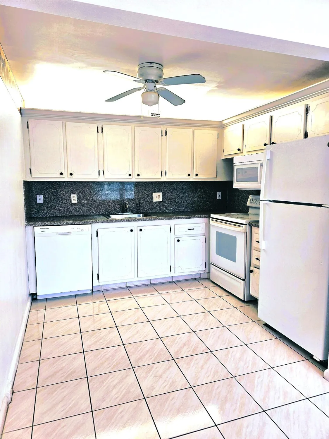 Property Slideshow image 6 of 23 | 265 wellington j, West Palm Beach, FL, 33417