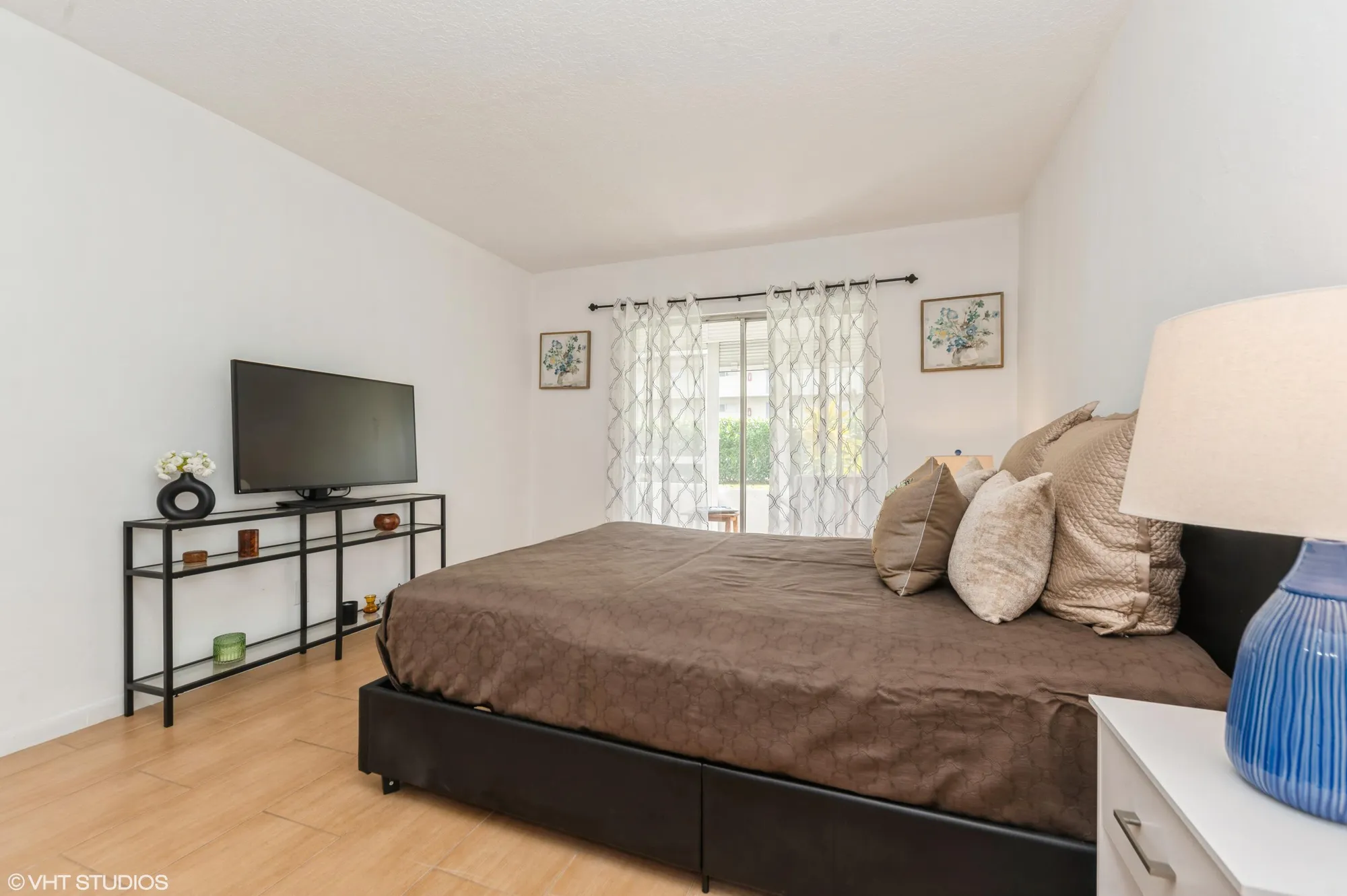 Property Slideshow image 5 of 33 | 2581 n garden 108 dr 108, Lake Worth, FL, 33461