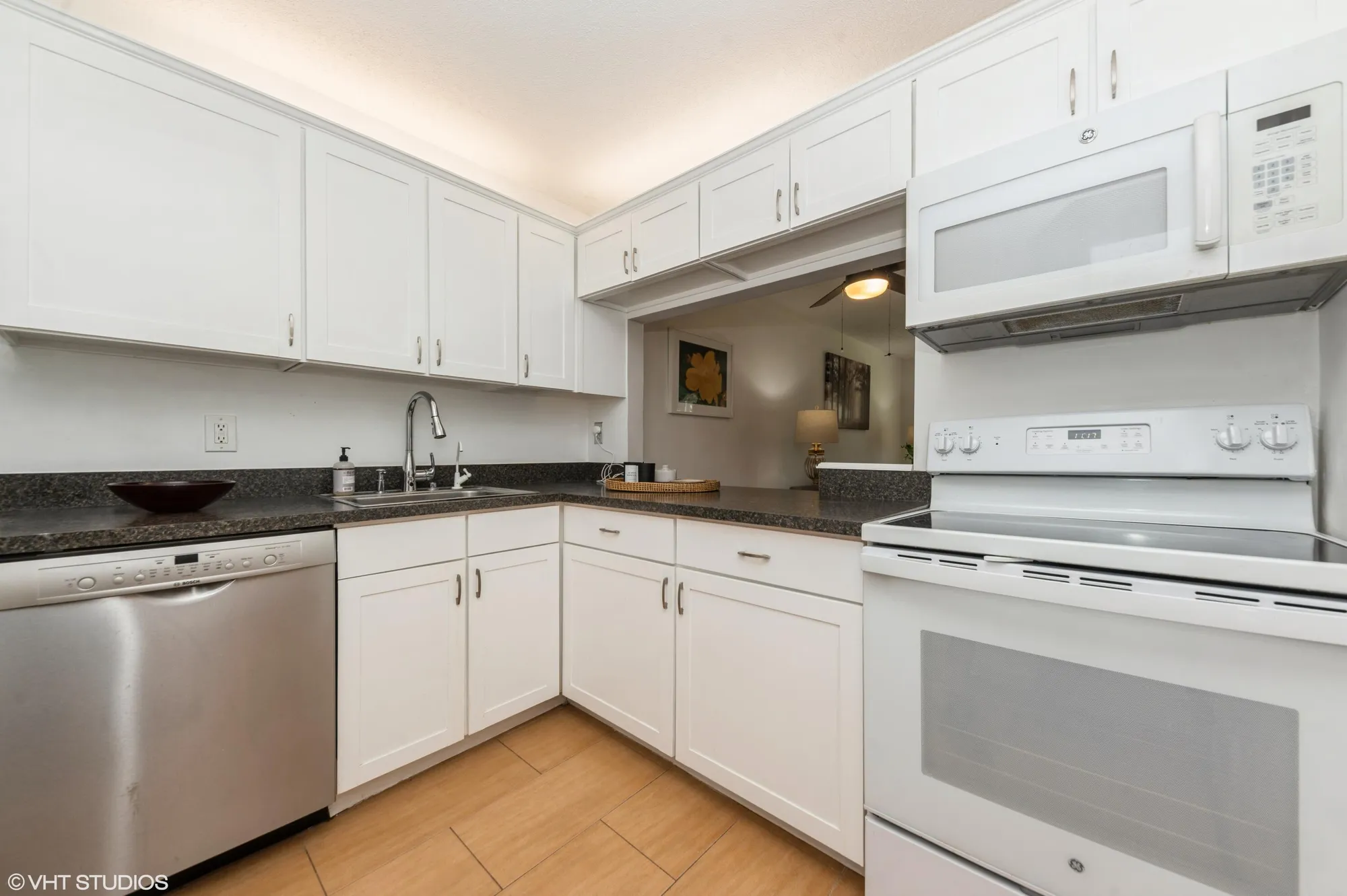 Property Slideshow image 6 of 33 | 2581 n garden 108 dr 108, Lake Worth, FL, 33461