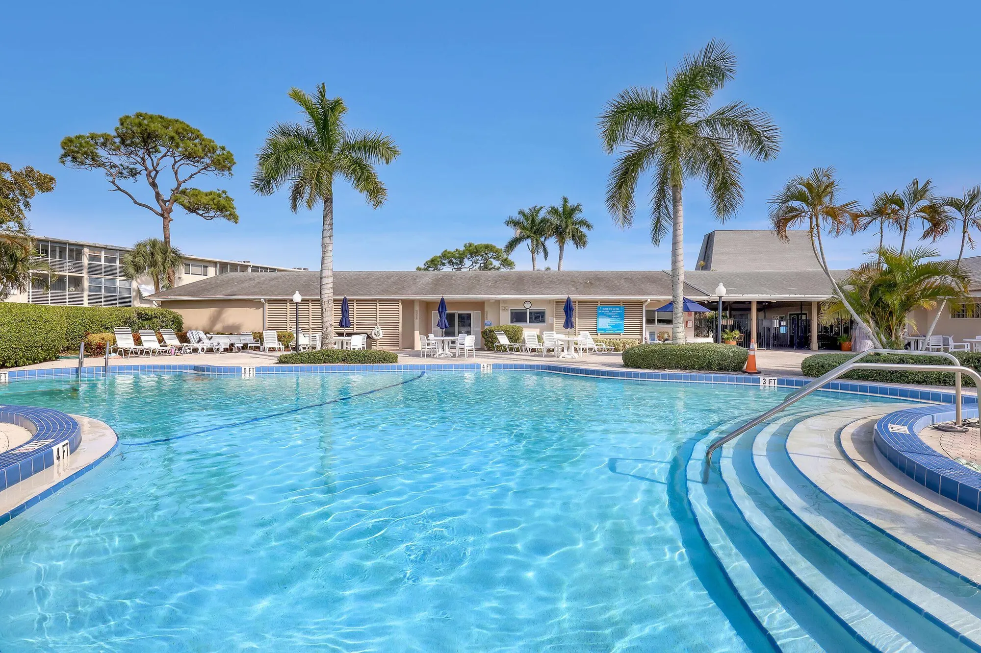 Property Slideshow image 19 of 33 | 2581 n garden 108 dr 108, Lake Worth, FL, 33461