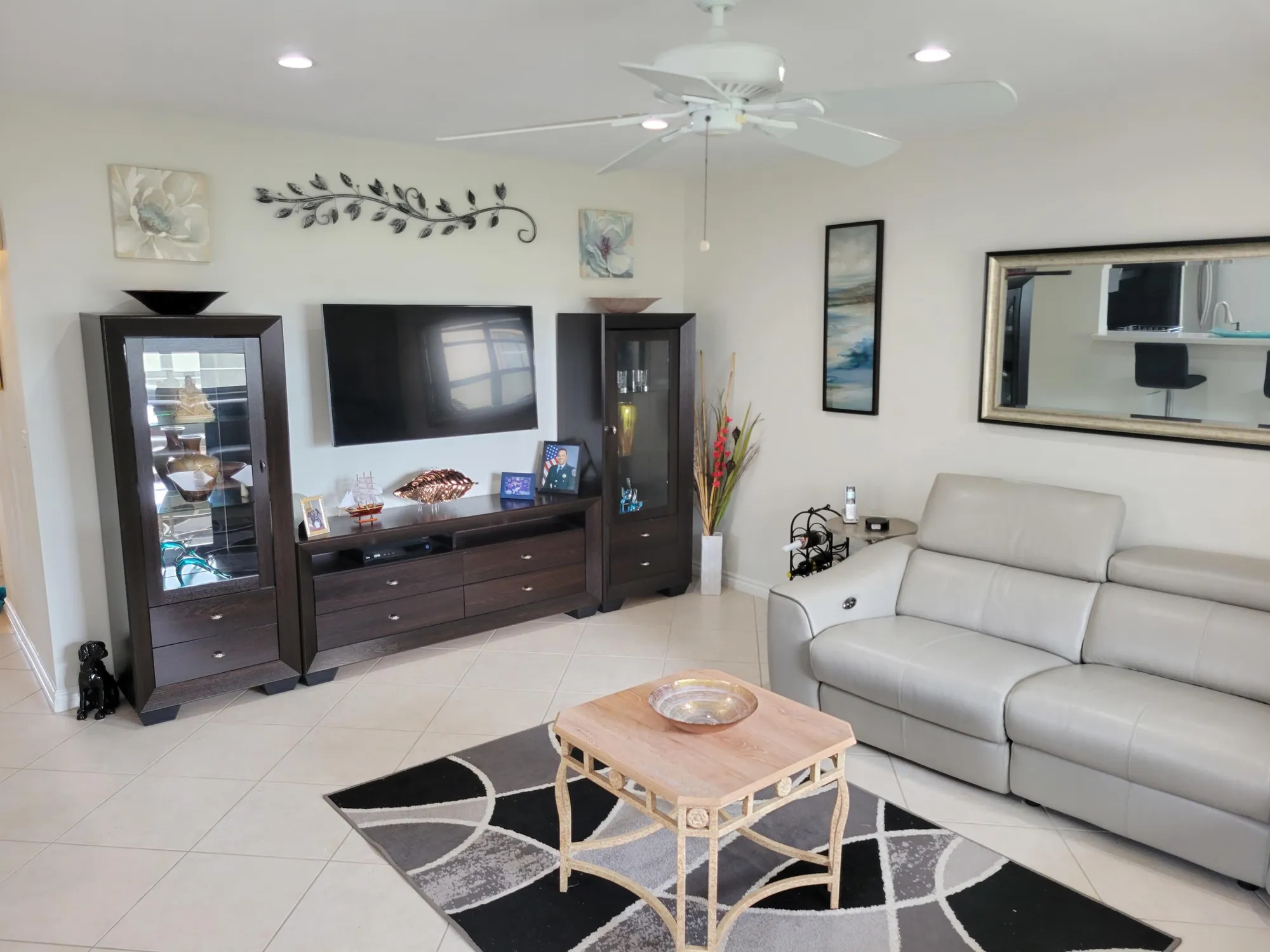 Property Slideshow image 10 of 17 | 662 burgundy, Delray Beach, FL, 33484