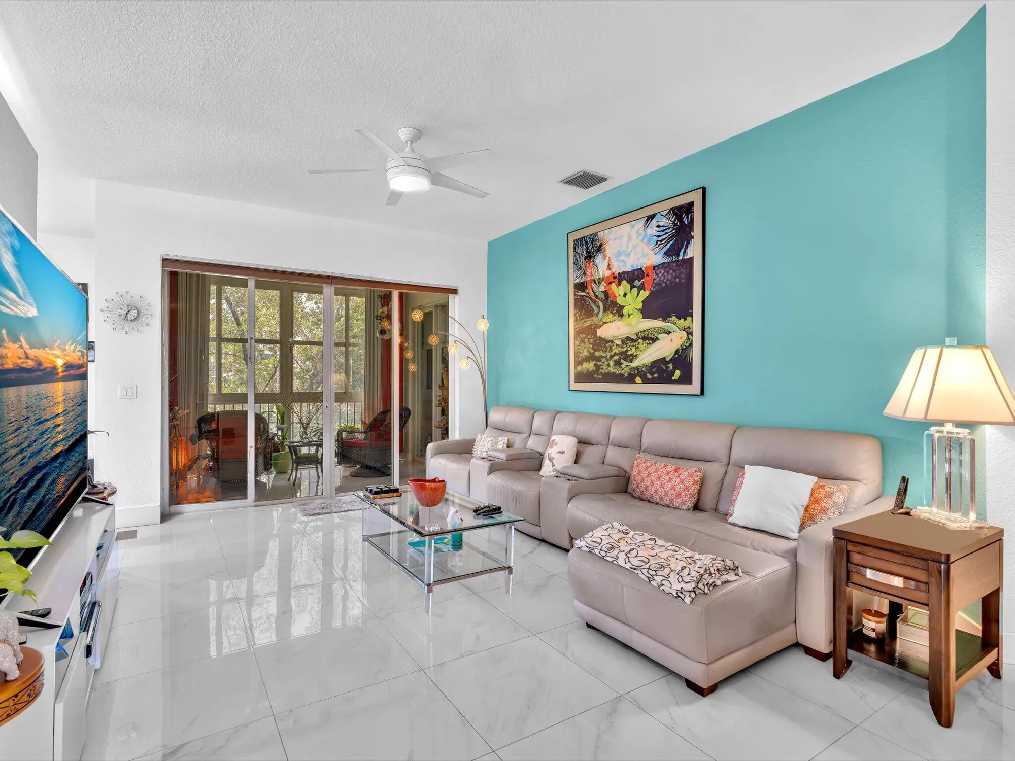 Property Slideshow image 5 of 65 | 7888 exeter blvd 201, Tamarac, FL, 33321