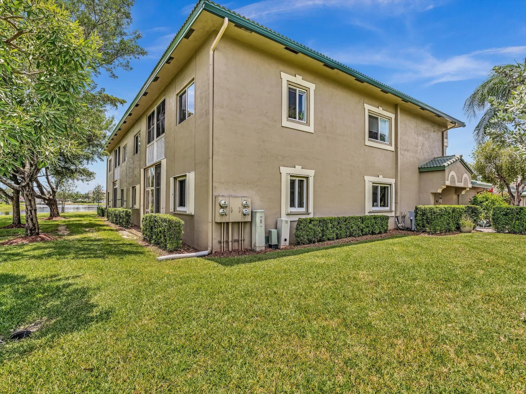 Property Slideshow image 43 of 65 | 7888 exeter blvd 201, Tamarac, FL, 33321