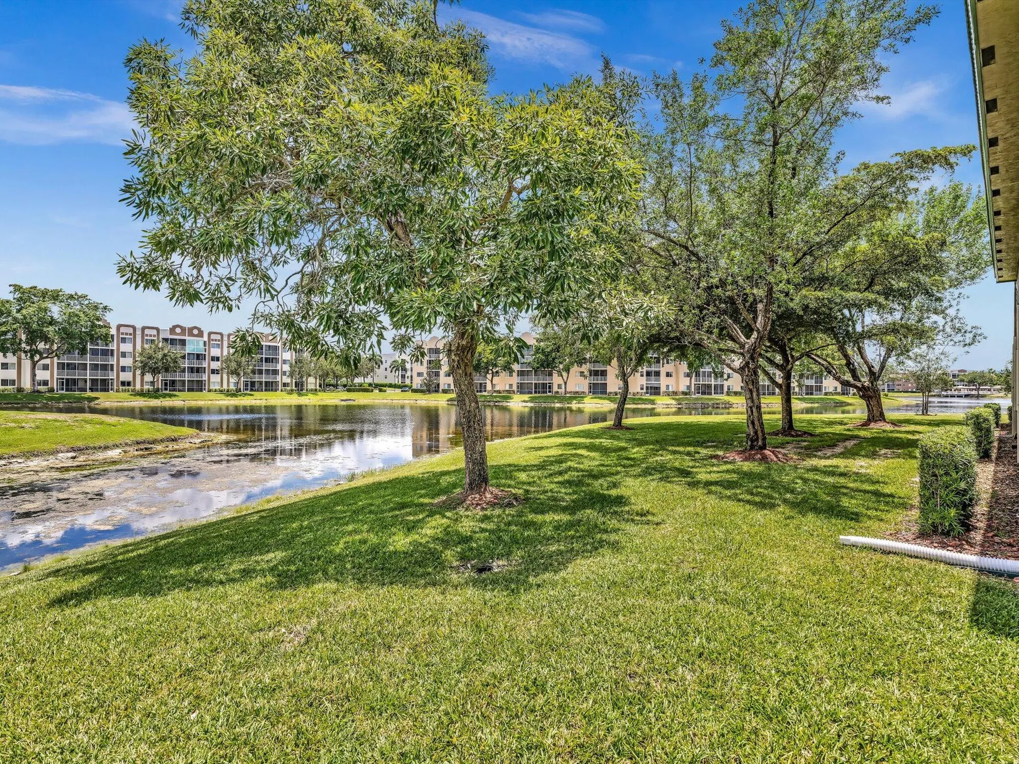 Property Slideshow image 44 of 65 | 7888 exeter blvd 201, Tamarac, FL, 33321