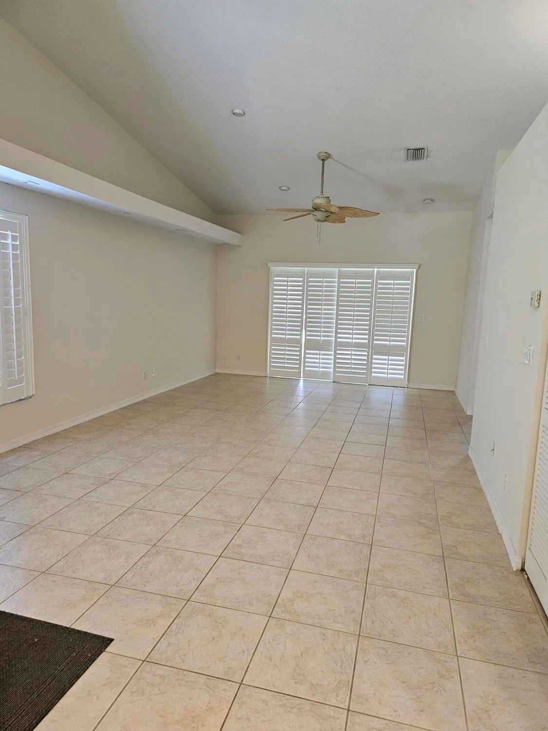 Property Slideshow image 7 of 18 | 8575 logia cir, Boynton Beach, FL, 33472