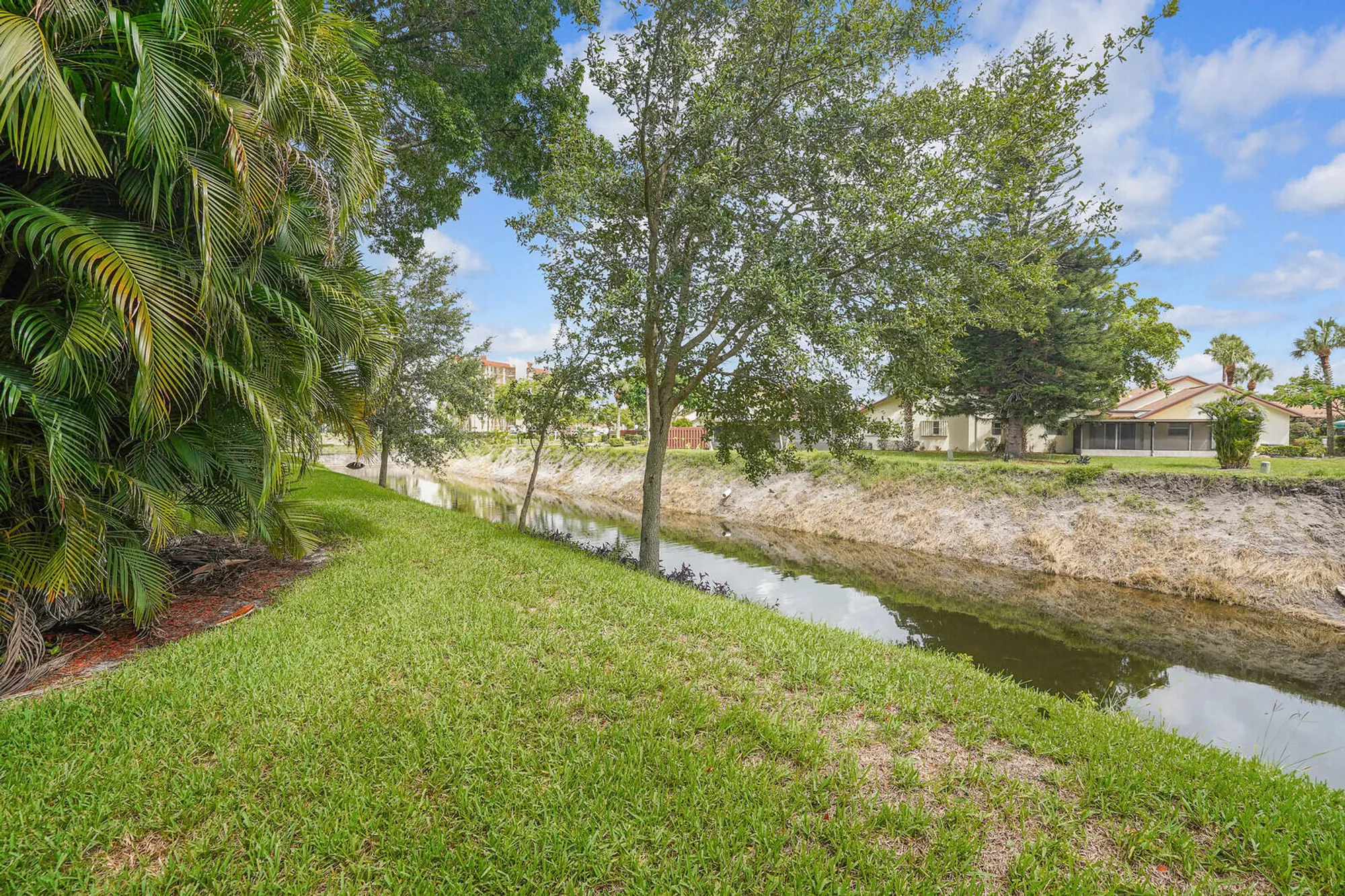 Property Slideshow image 15 of 15 | 3524 via poinciana apt 102, Lake Worth, FL, 33467