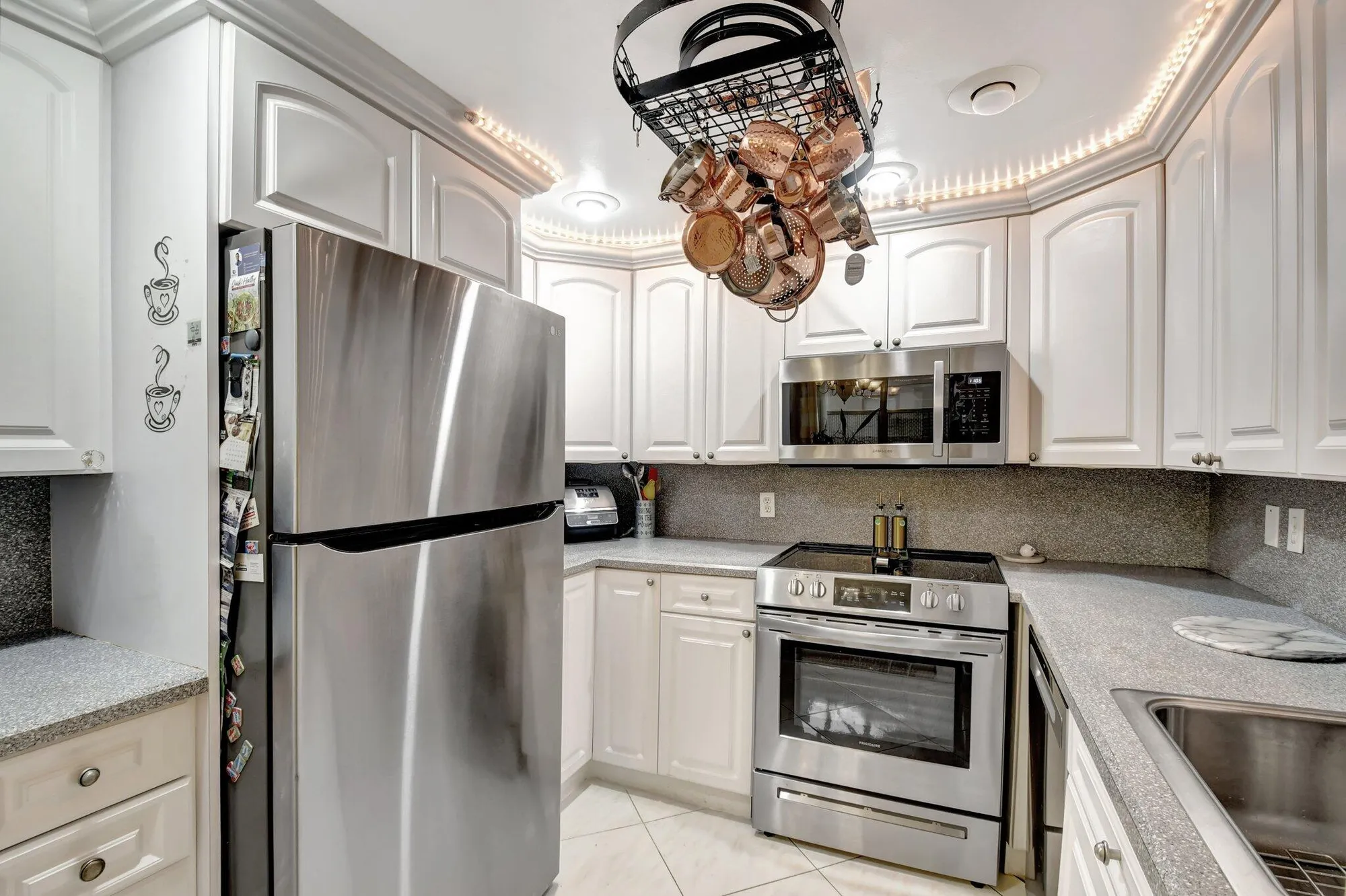Property Slideshow image 11 of 26 | 451 saxony j, Delray Beach, FL, 33446