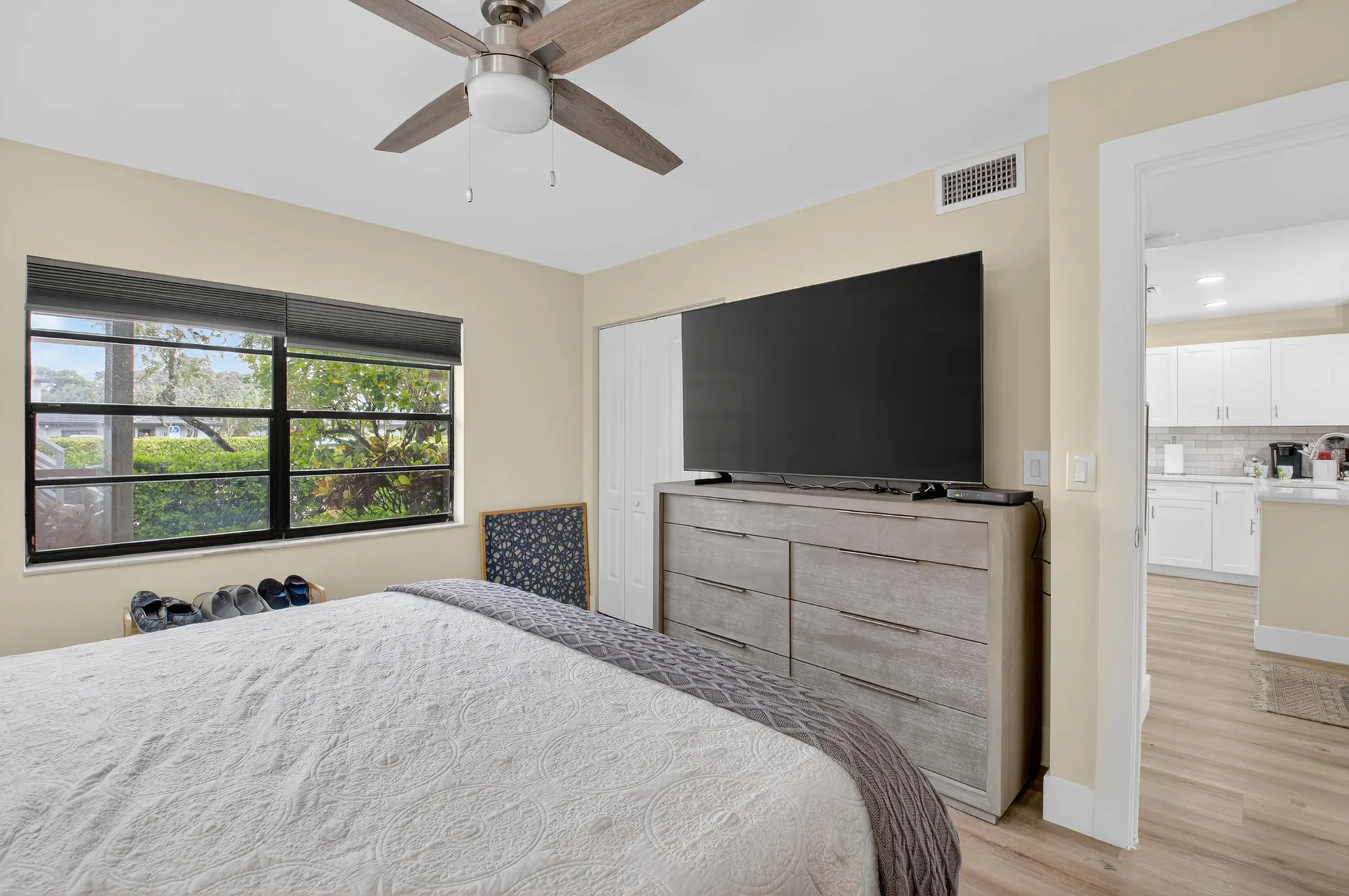 Property Slideshow image 19 of 72 | 17 southport ln e, Boynton Beach, FL, 33436