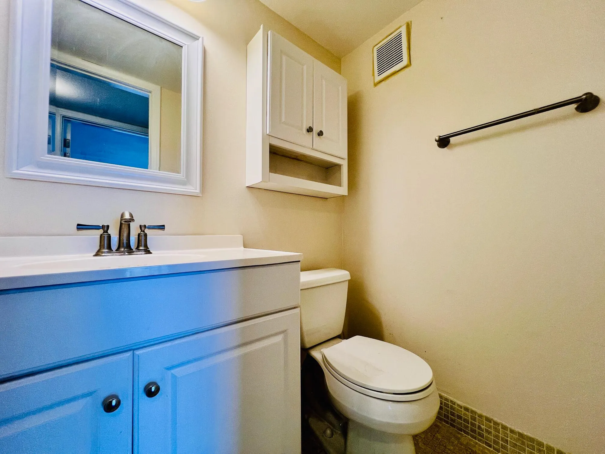 Property Slideshow image 9 of 18 | 200 northampton j, West Palm Beach, FL, 33417