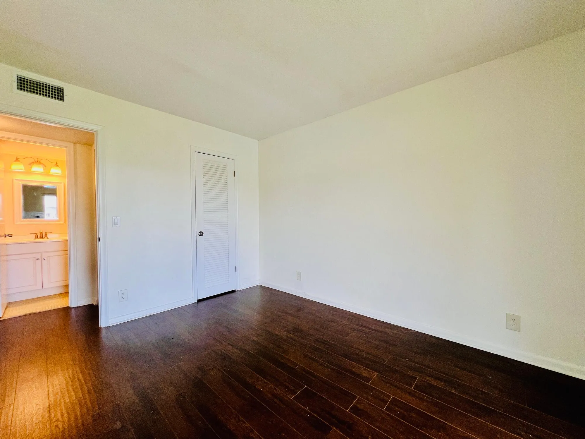 Property Slideshow image 11 of 18 | 200 northampton j, West Palm Beach, FL, 33417