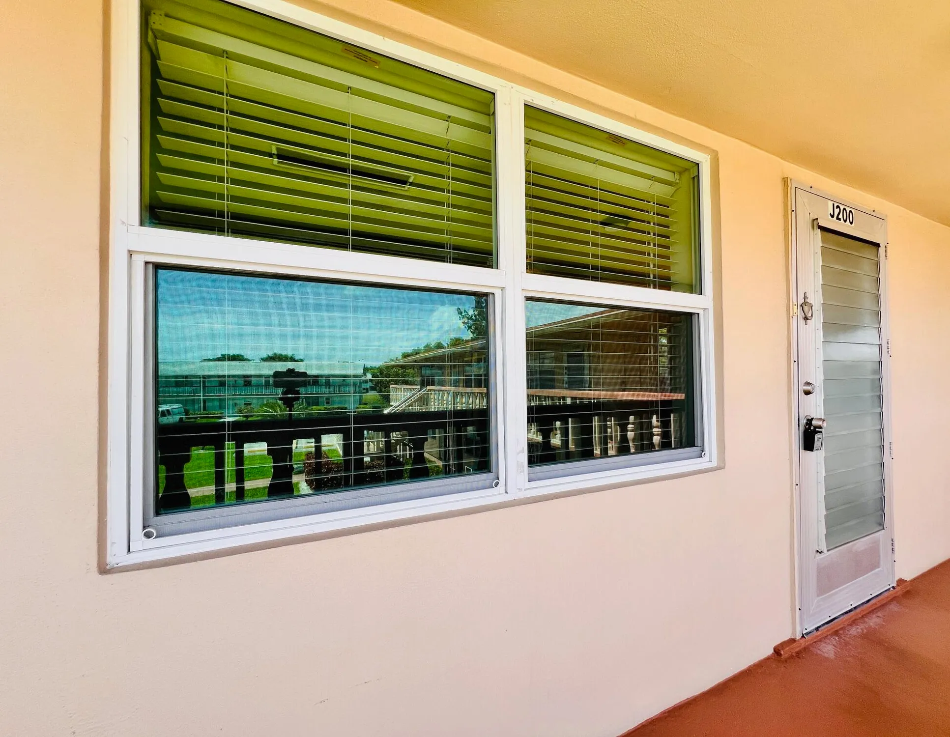 Property Slideshow image 13 of 18 | 200 northampton j, West Palm Beach, FL, 33417