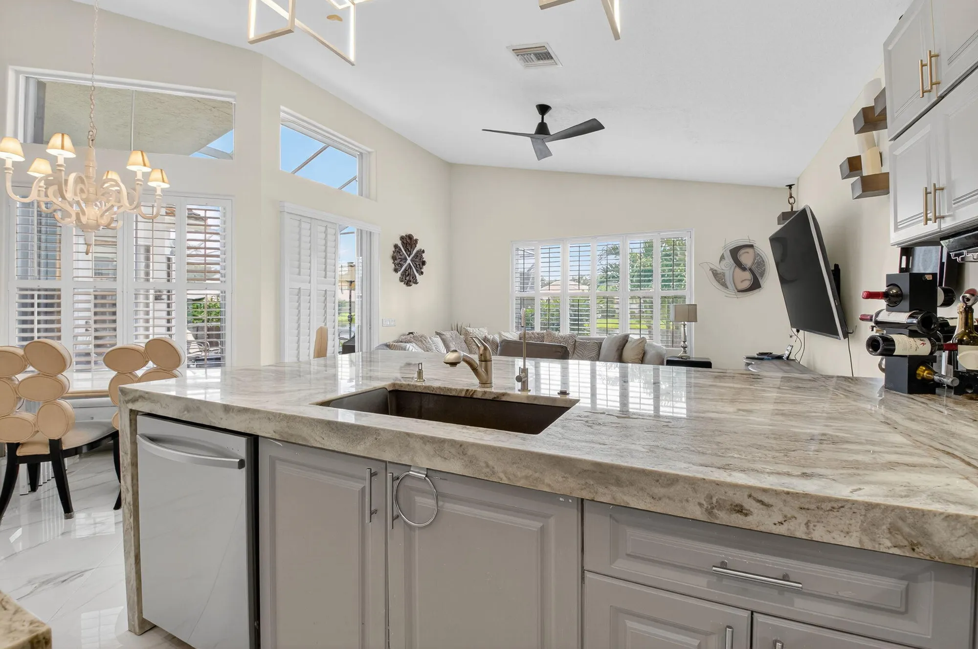 Property Slideshow image 28 of 99 | 13486 barcelona lake cir, Delray Beach, FL, 33446