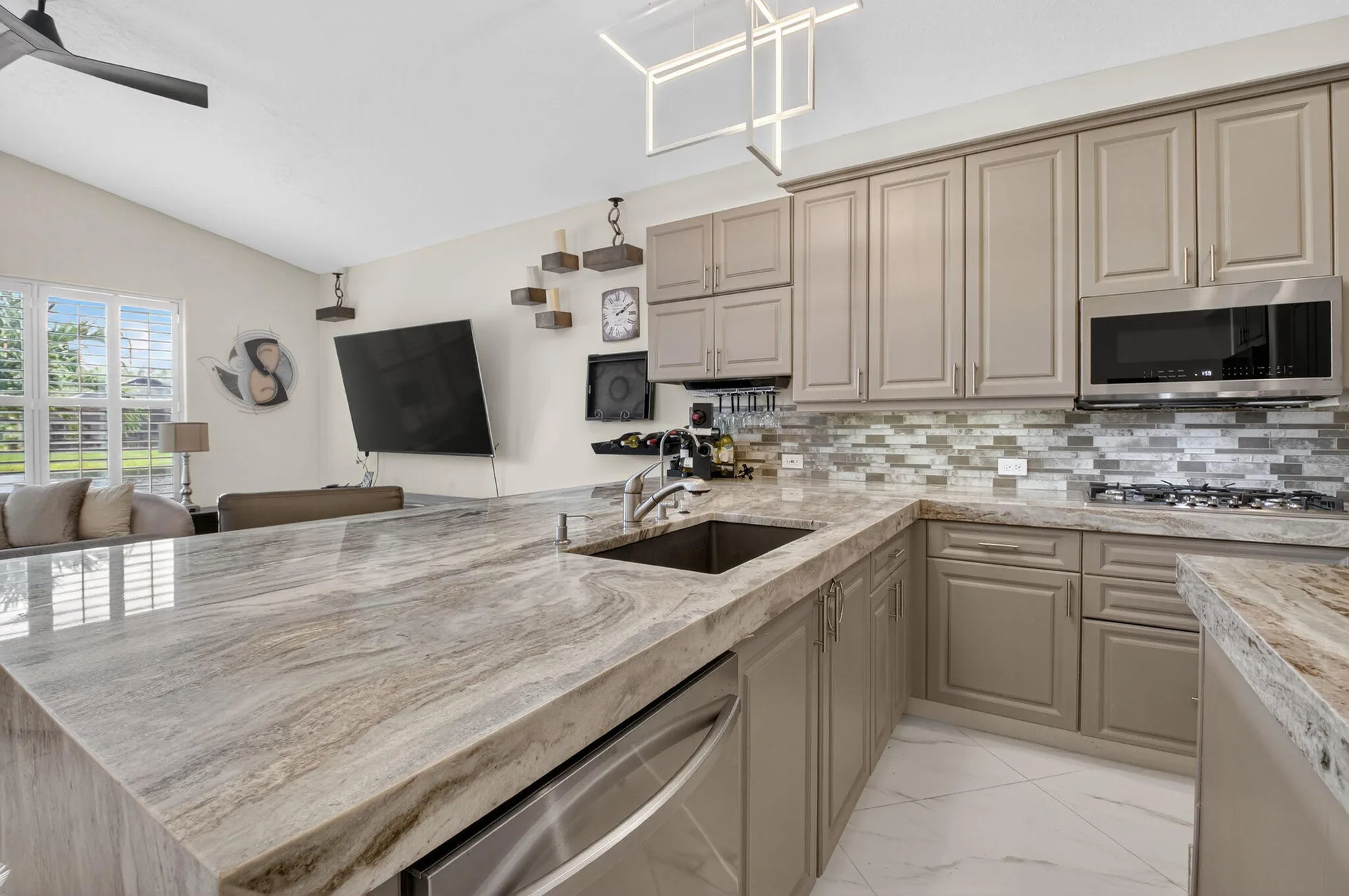 Property Slideshow image 26 of 99 | 13486 barcelona lake cir, Delray Beach, FL, 33446