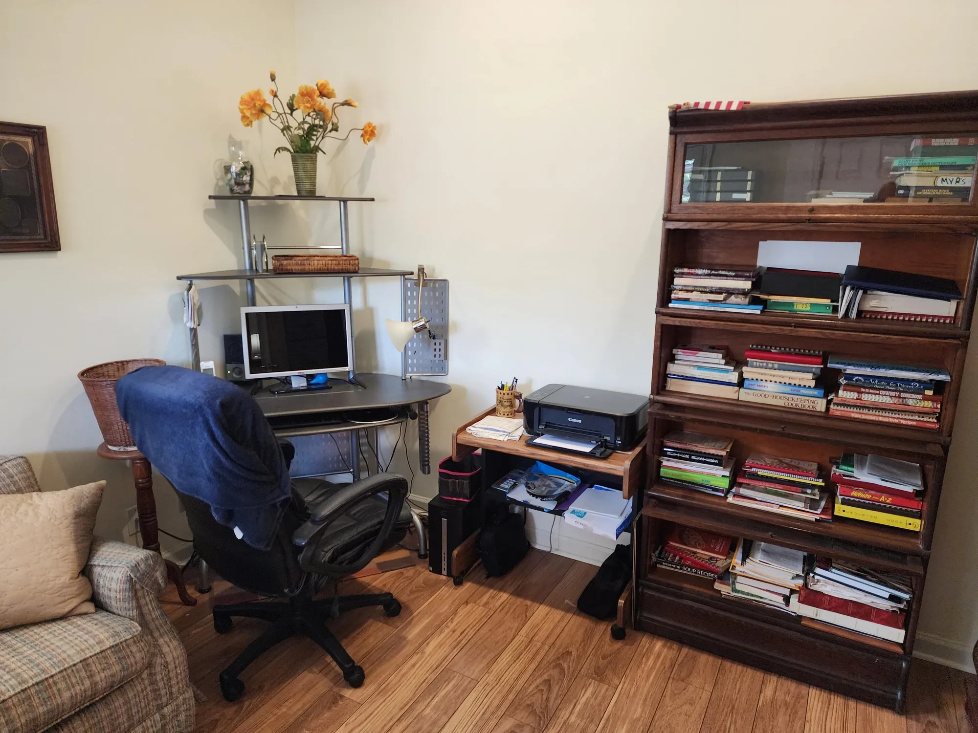 Property Slideshow image 10 of 33 | 366 nw granville st, Port Saint Lucie, FL, 34986