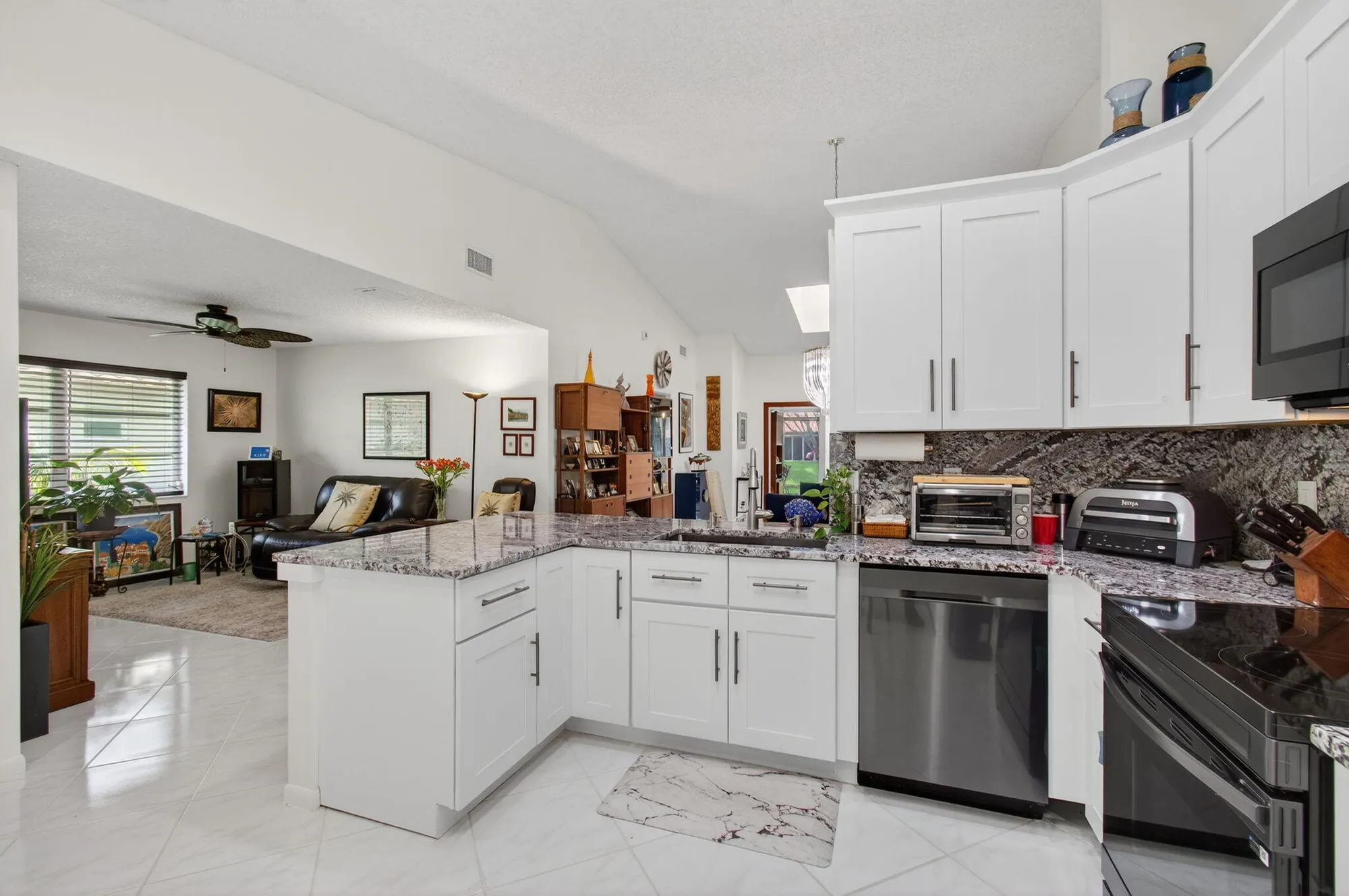 Property Slideshow image 35 of 132 | 6368 mill pointe cir, Delray Beach, FL, 33484