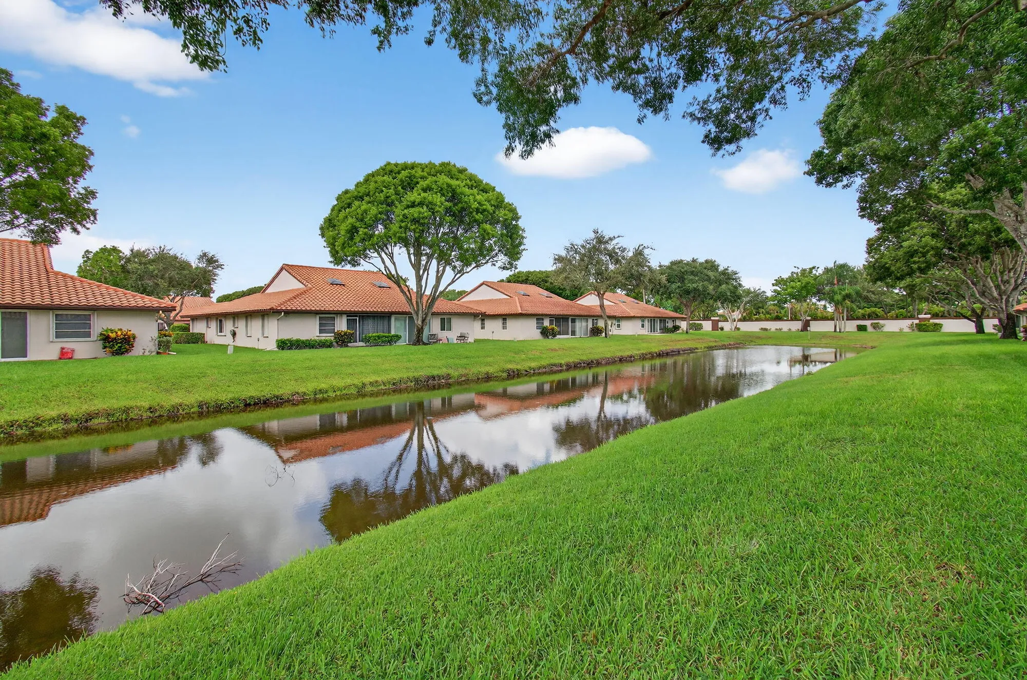 Property Slideshow image 61 of 132 | 6368 mill pointe cir, Delray Beach, FL, 33484