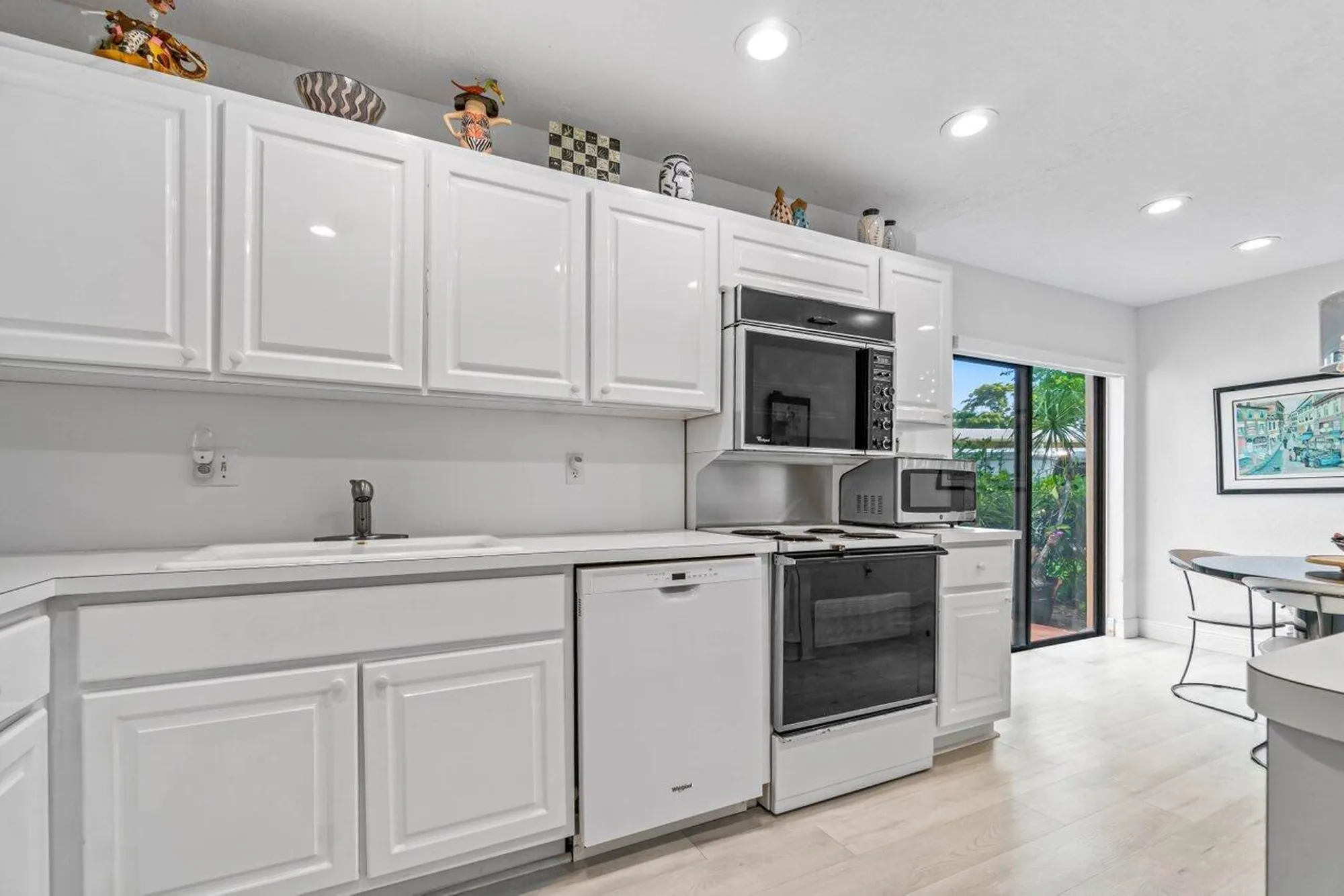 Property Slideshow image 10 of 55 | 36 westgate ln c, Boynton Beach, FL, 33436