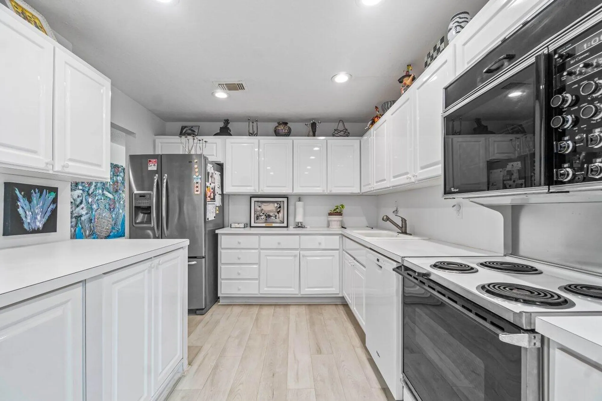 Property Slideshow image 14 of 55 | 36 westgate ln c, Boynton Beach, FL, 33436